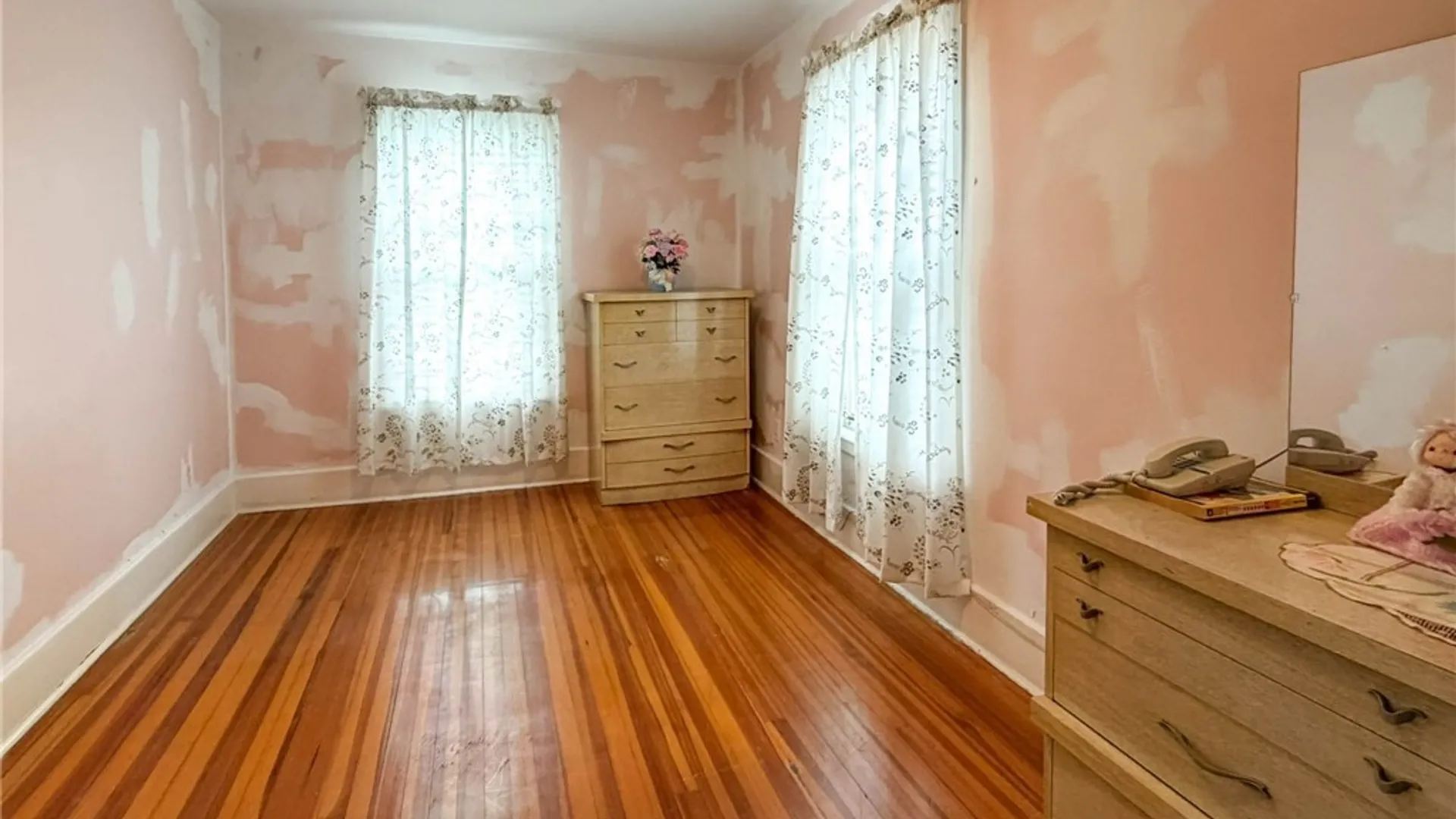 Property at 1162 Hammond Avenue, Utica, NY 13501 25