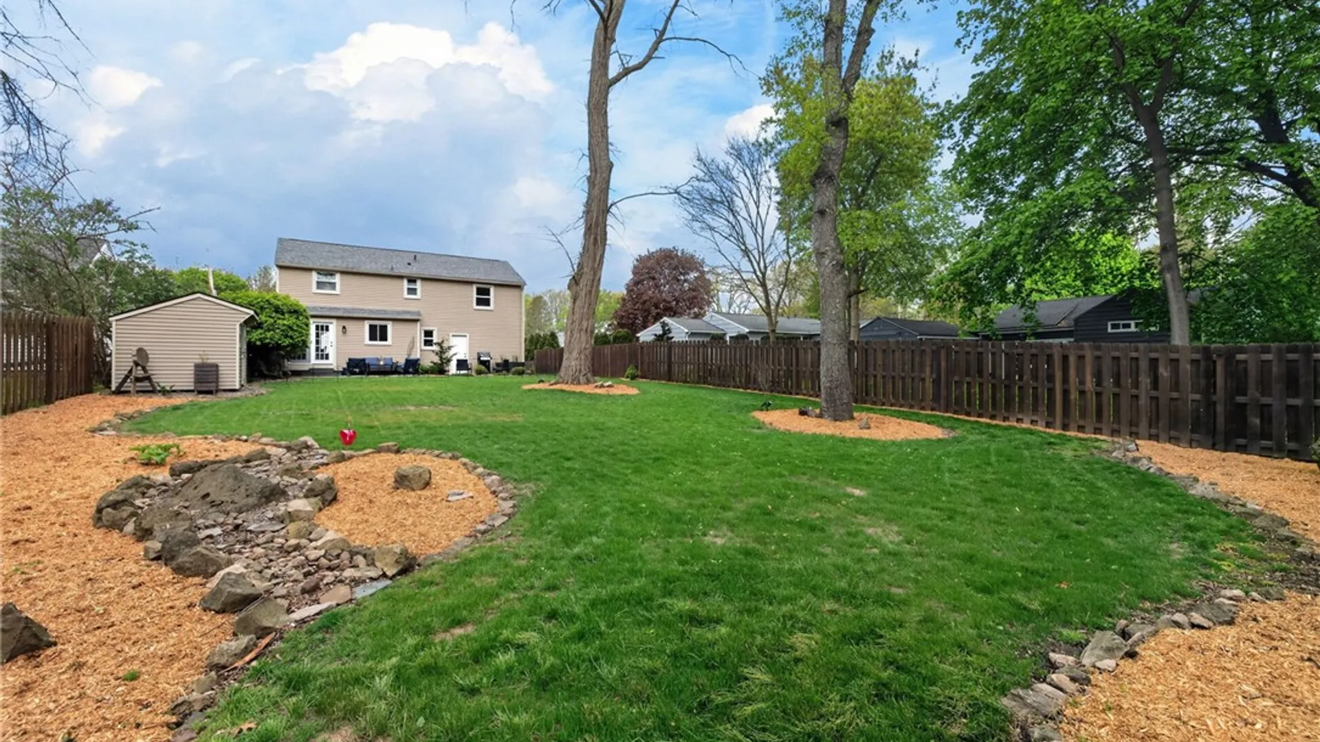 Property at 20 Hertford Way, Brighton, NY 14610 6