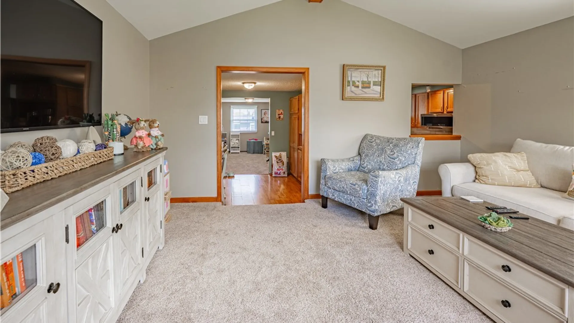 Property at 6932 Academy Lane, Lockport Town, NY 14094 22