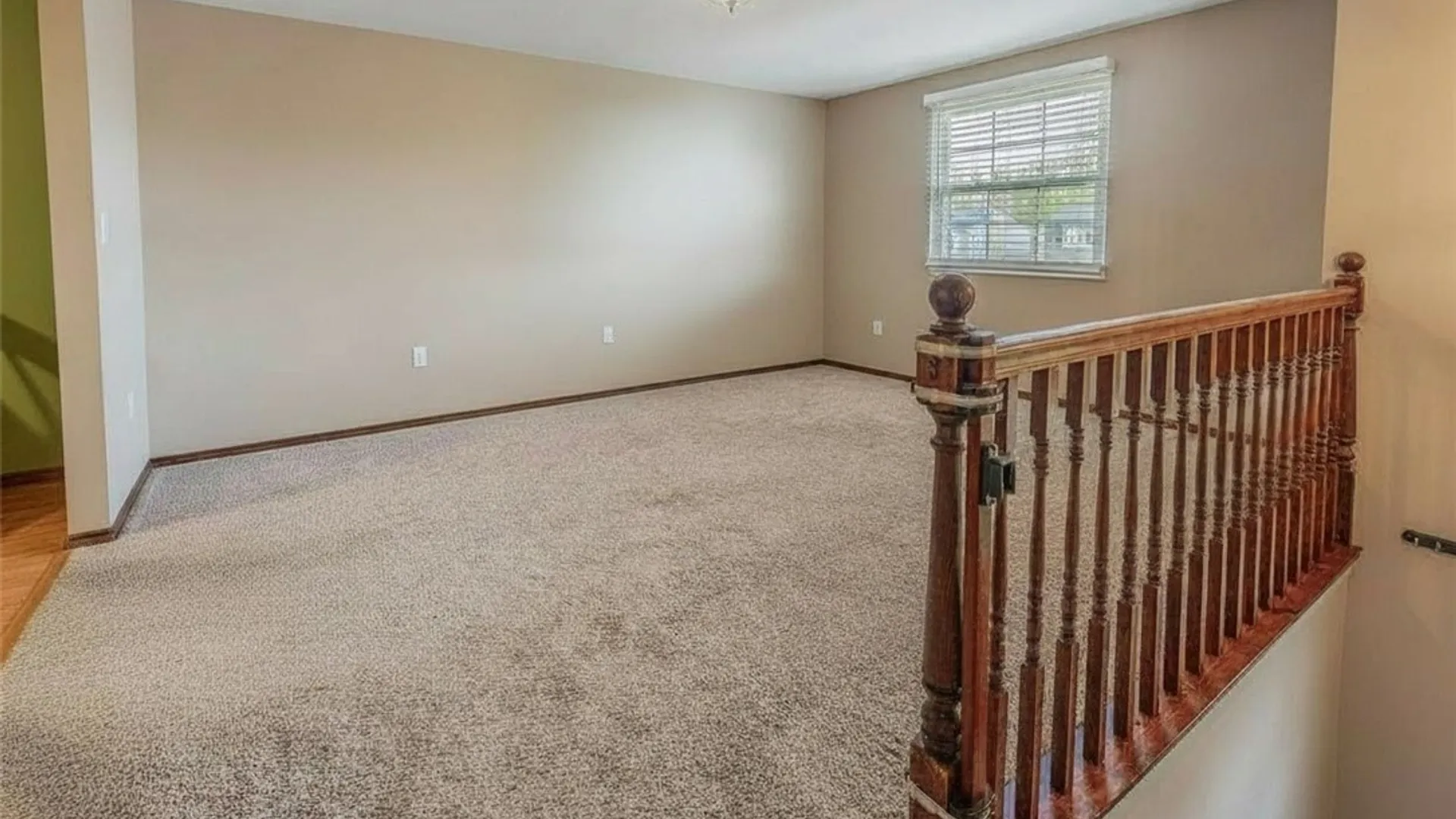 Property at 6932 Academy Lane, Lockport Town, NY 14094 8