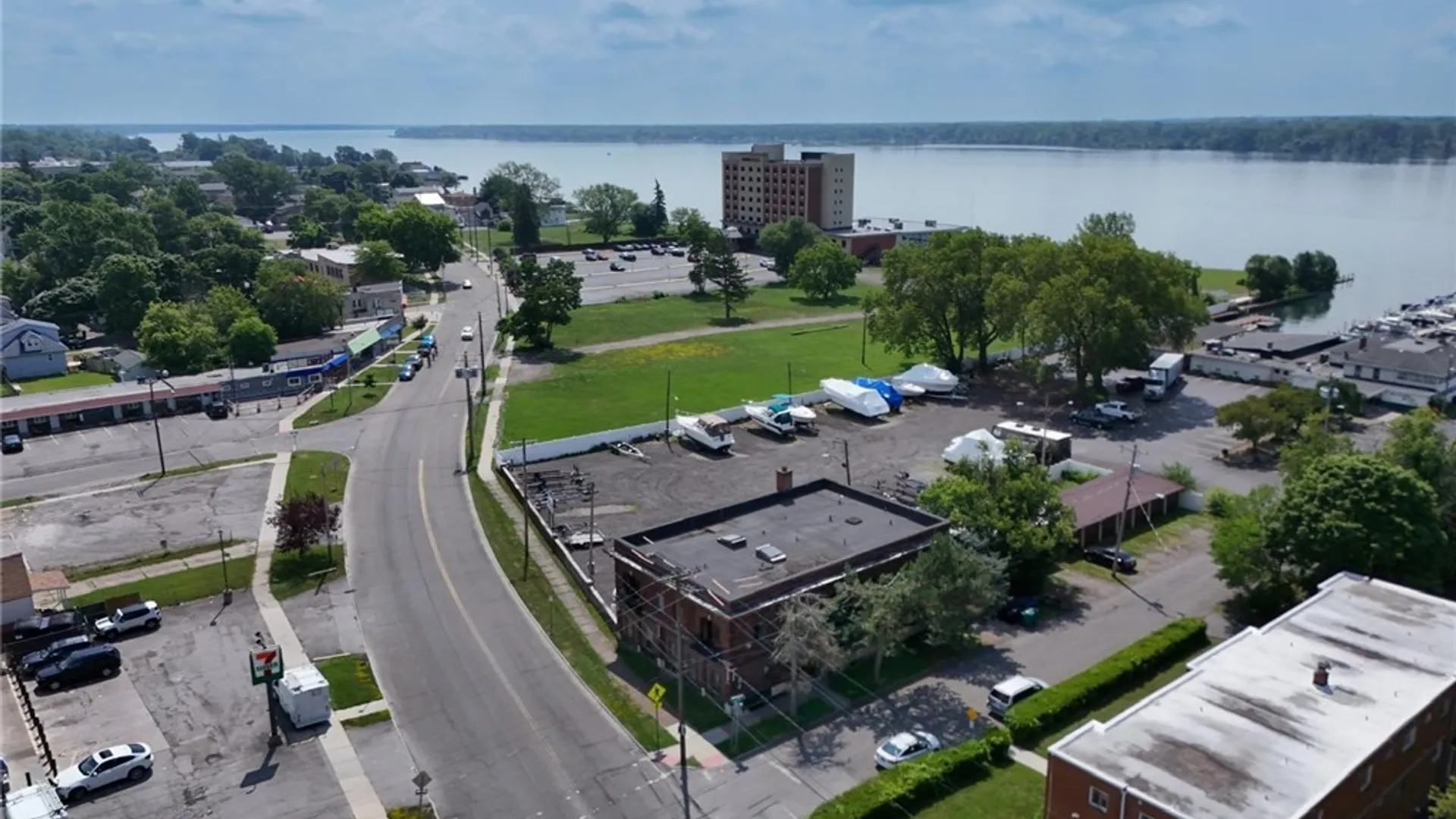 Property at 6801 Buffalo Avenue, Niagara Falls, NY 14304 14
