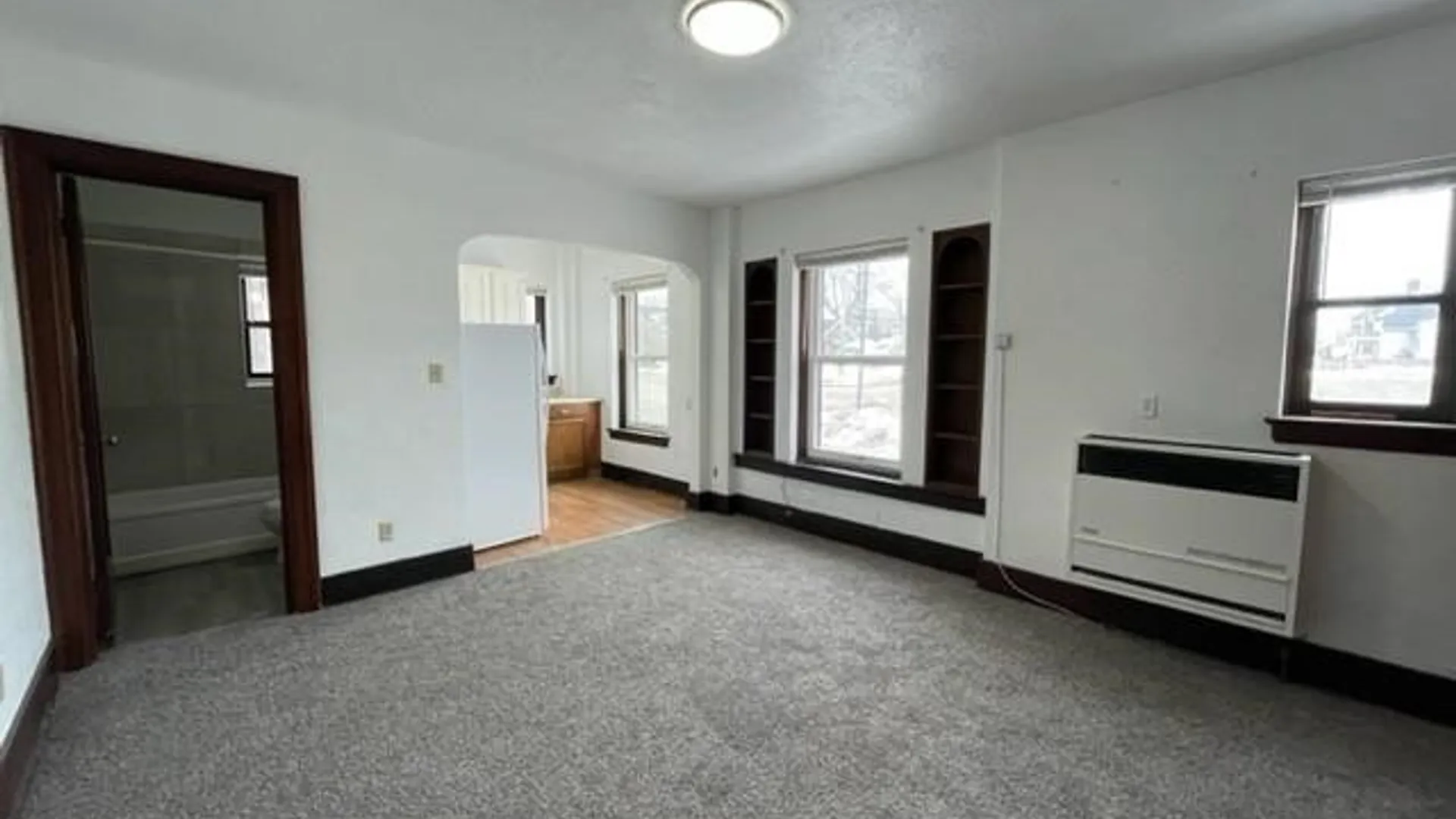 Property at 6801 Buffalo Avenue, Niagara Falls, NY 14304 15
