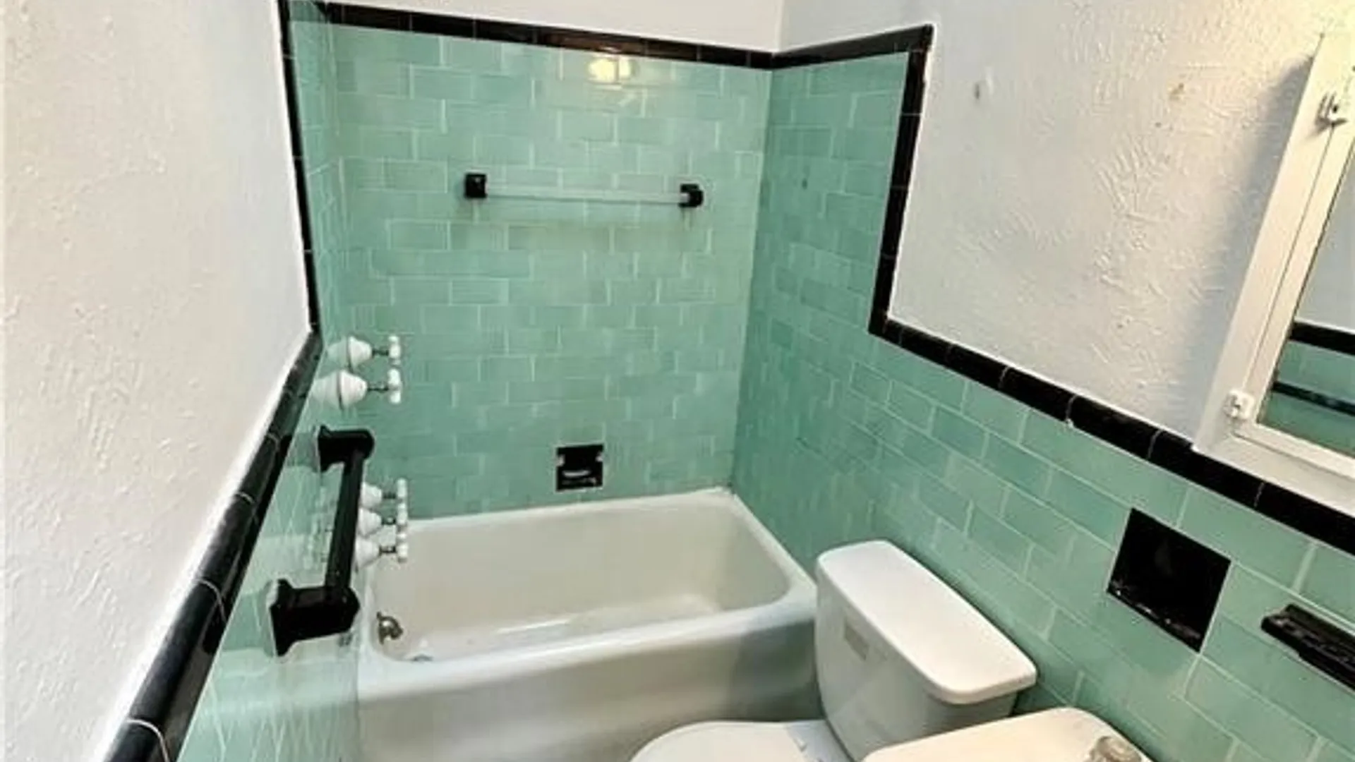Property at 6801 Buffalo Avenue, Niagara Falls, NY 14304 19