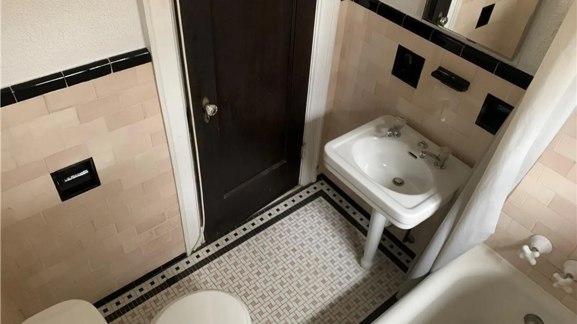 Property at 6801 Buffalo Avenue, Niagara Falls, NY 14304 22