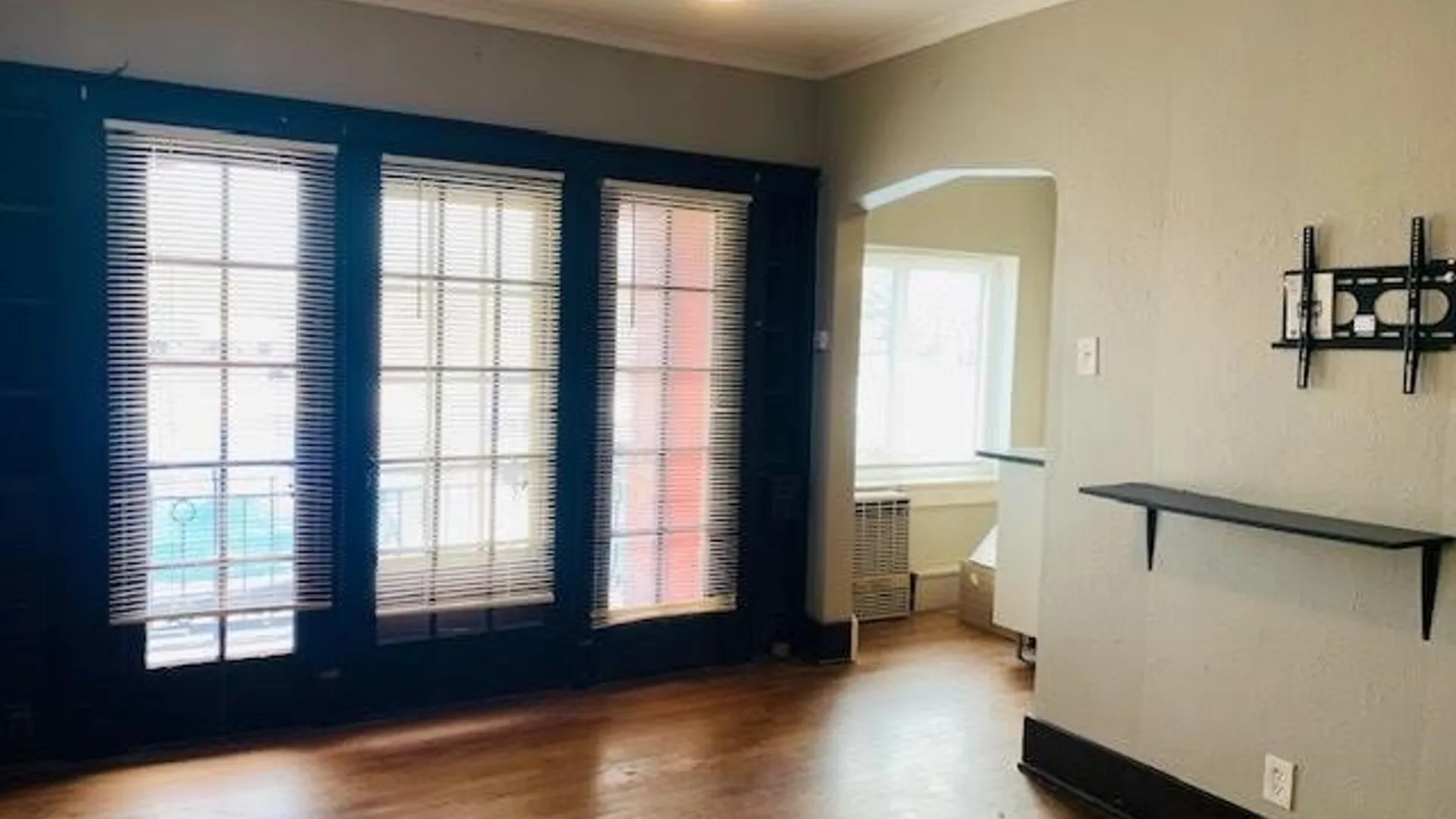 Property at 6801 Buffalo Avenue, Niagara Falls, NY 14304 23