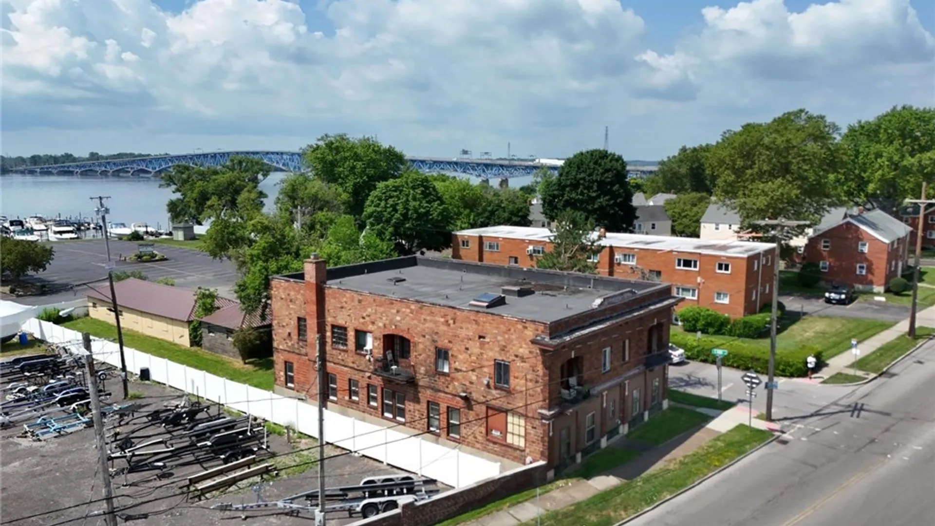Property at 6801 Buffalo Avenue, Niagara Falls, NY 14304 4