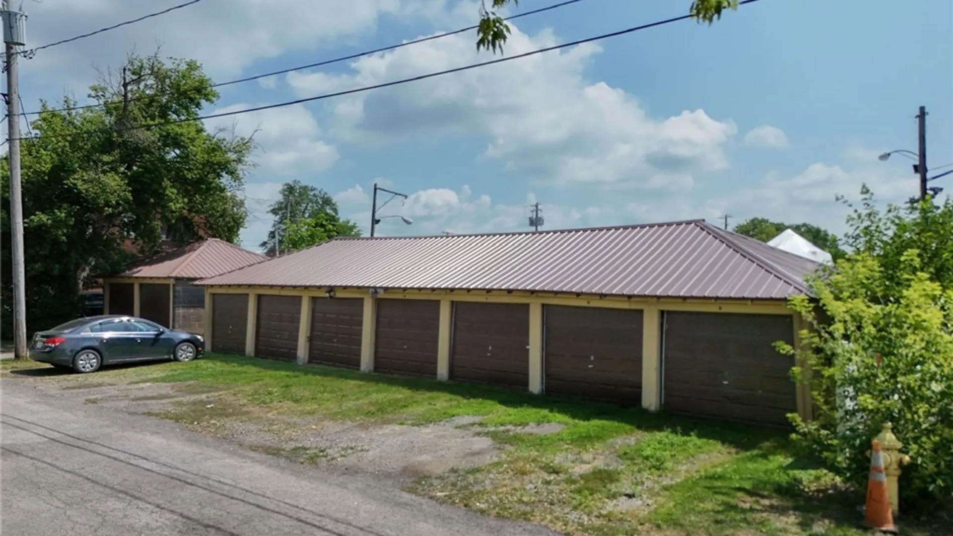 Property at 6801 Buffalo Avenue, Niagara Falls, NY 14304 6