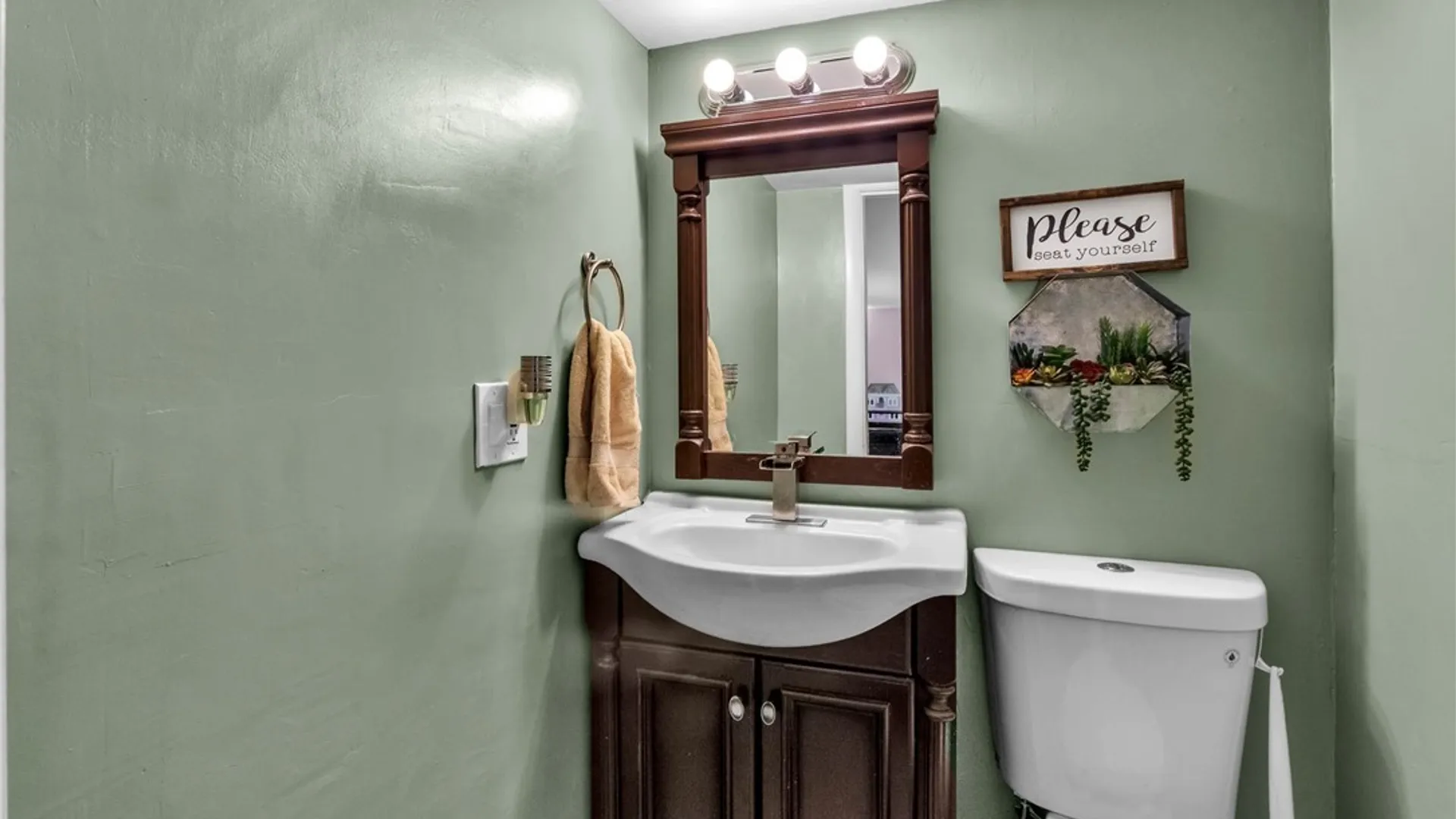 Property at 105 Rose Avenue, West Seneca, NY 14224 26