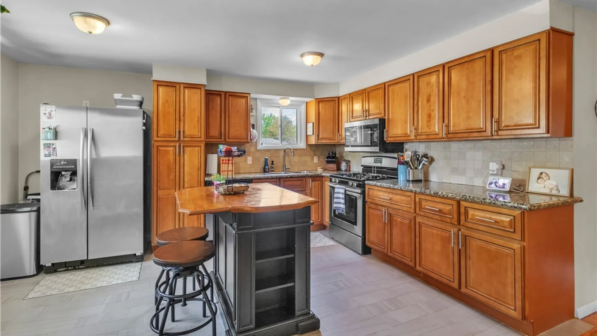 Property at 105 Rose Avenue, West Seneca, NY 14224 9