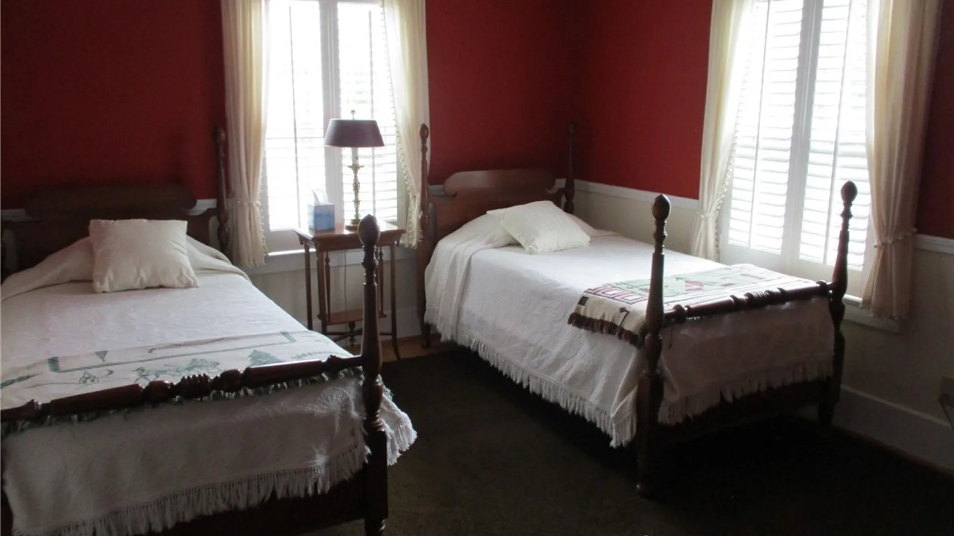 Property at 460 Brattle Road, Syracuse, NY 13203 23