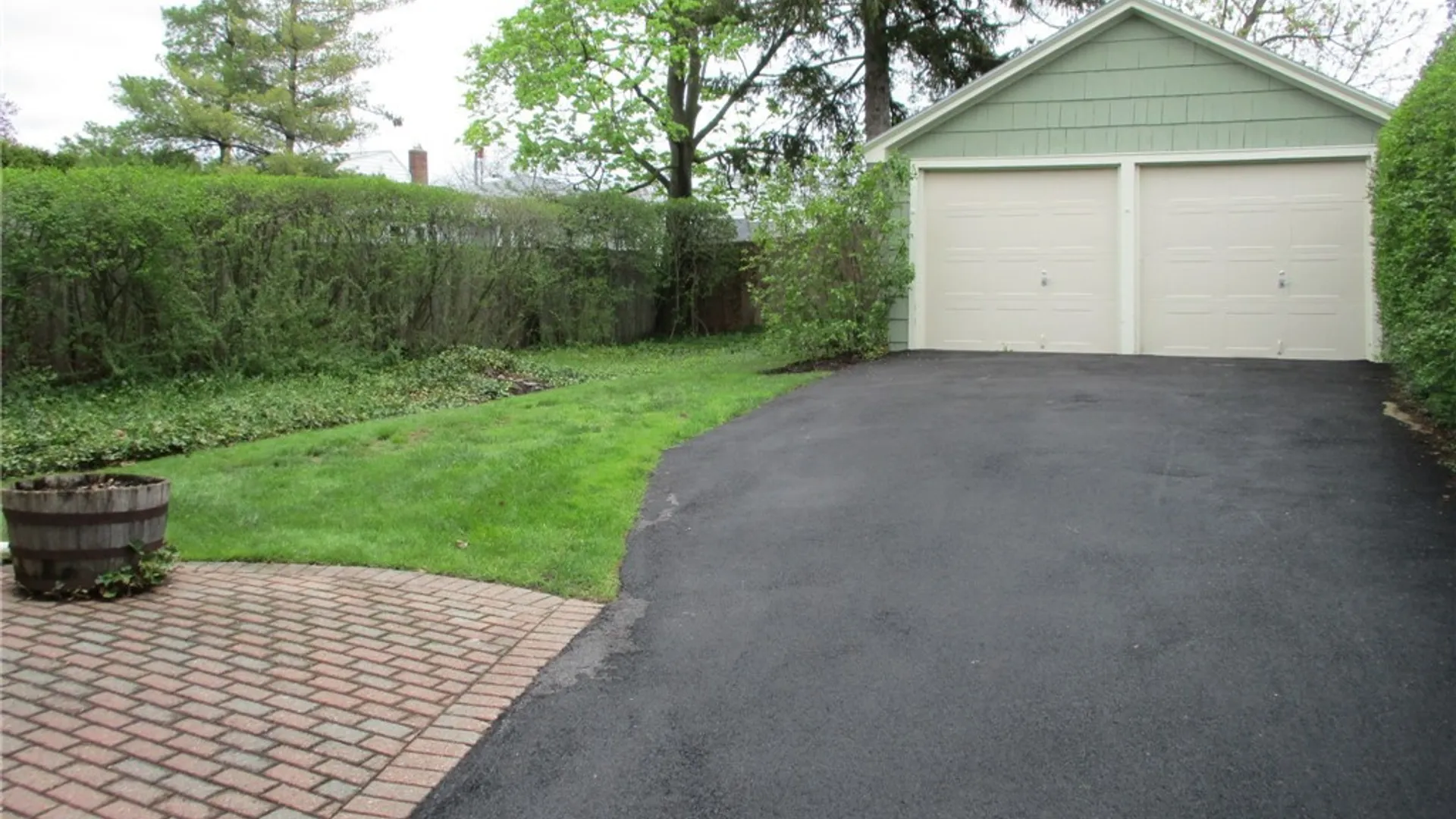 Property at 460 Brattle Road, Syracuse, NY 13203 31