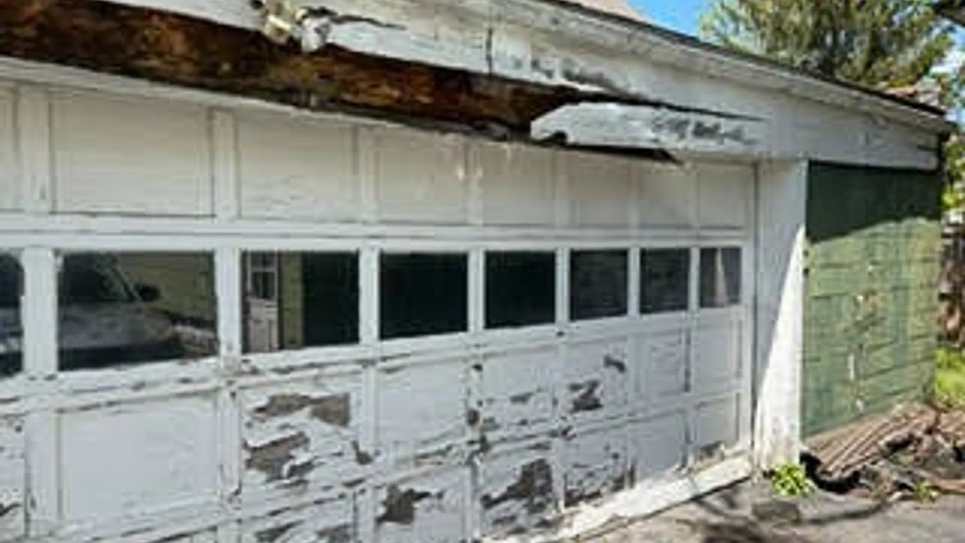 Property at 1720 Hyde Park Boulevard, Niagara Falls, NY 14305 16
