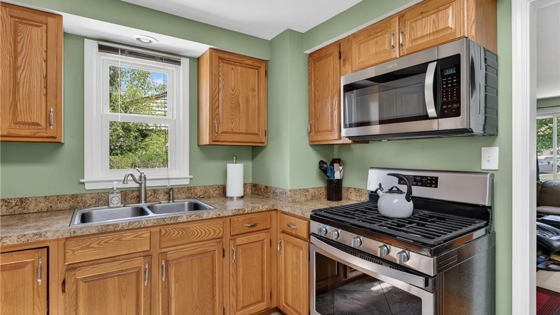 Property at 42 Wilmington Ave, Tonawanda, NY 14150 13