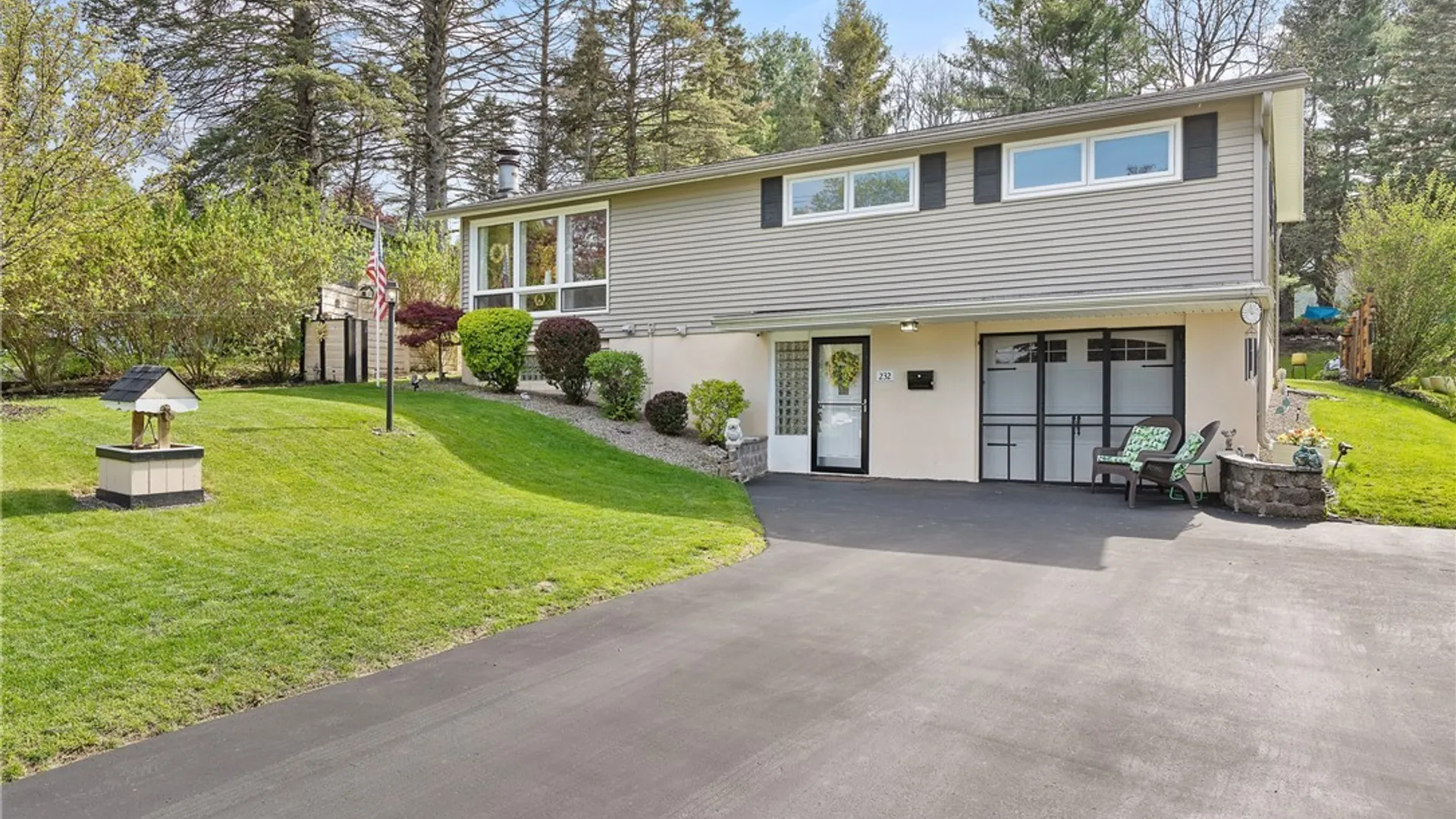 Property at 232 Wynnfield Drive, Camillus, NY 13219 4
