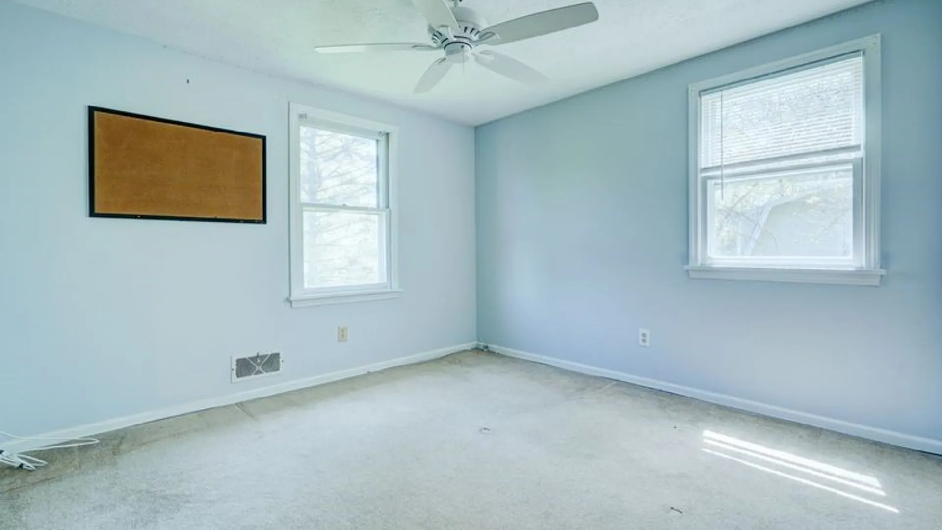 Property at 44 Latchmere Drive, Victor, NY 14564 35