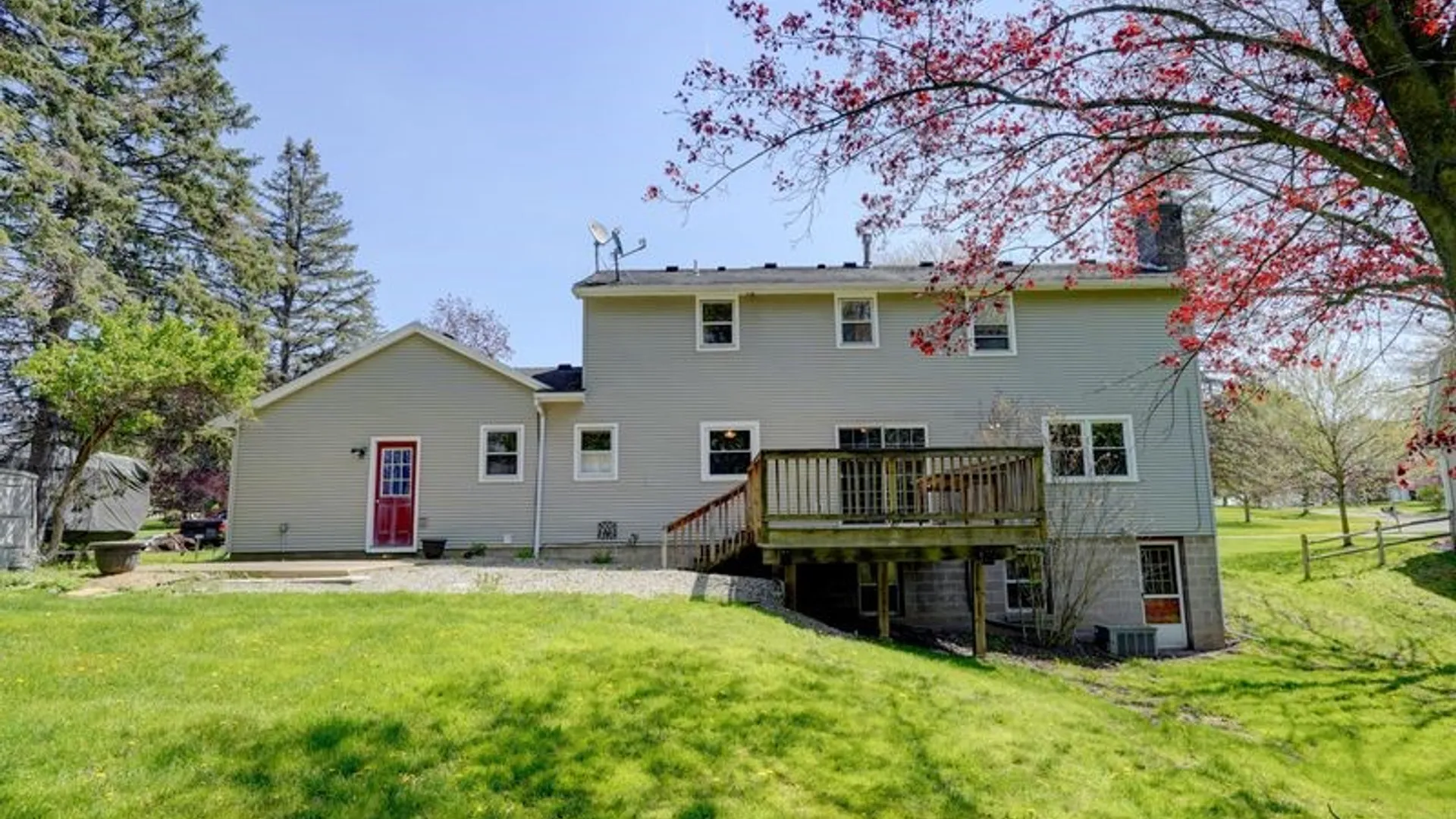 Property at 44 Latchmere Drive, Victor, NY 14564 43