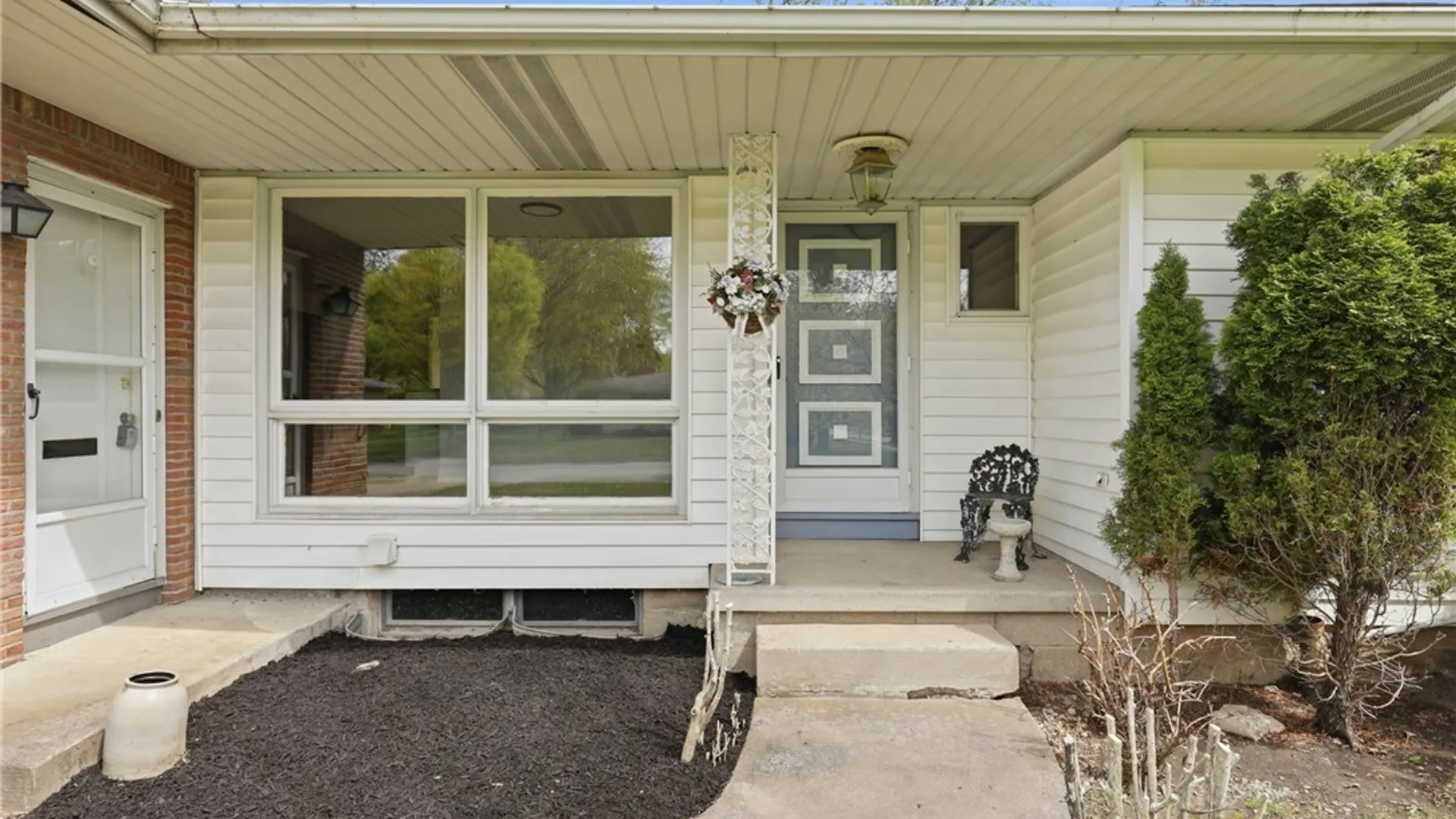 Property at 38 Greenbrier Road, Amherst, NY 14226 2