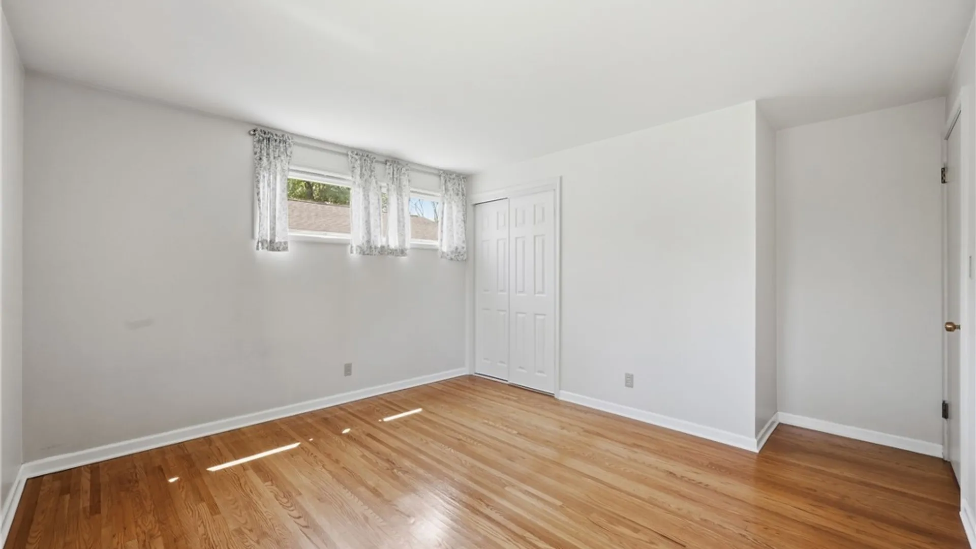 Property at 38 Greenbrier Road, Amherst, NY 14226 22