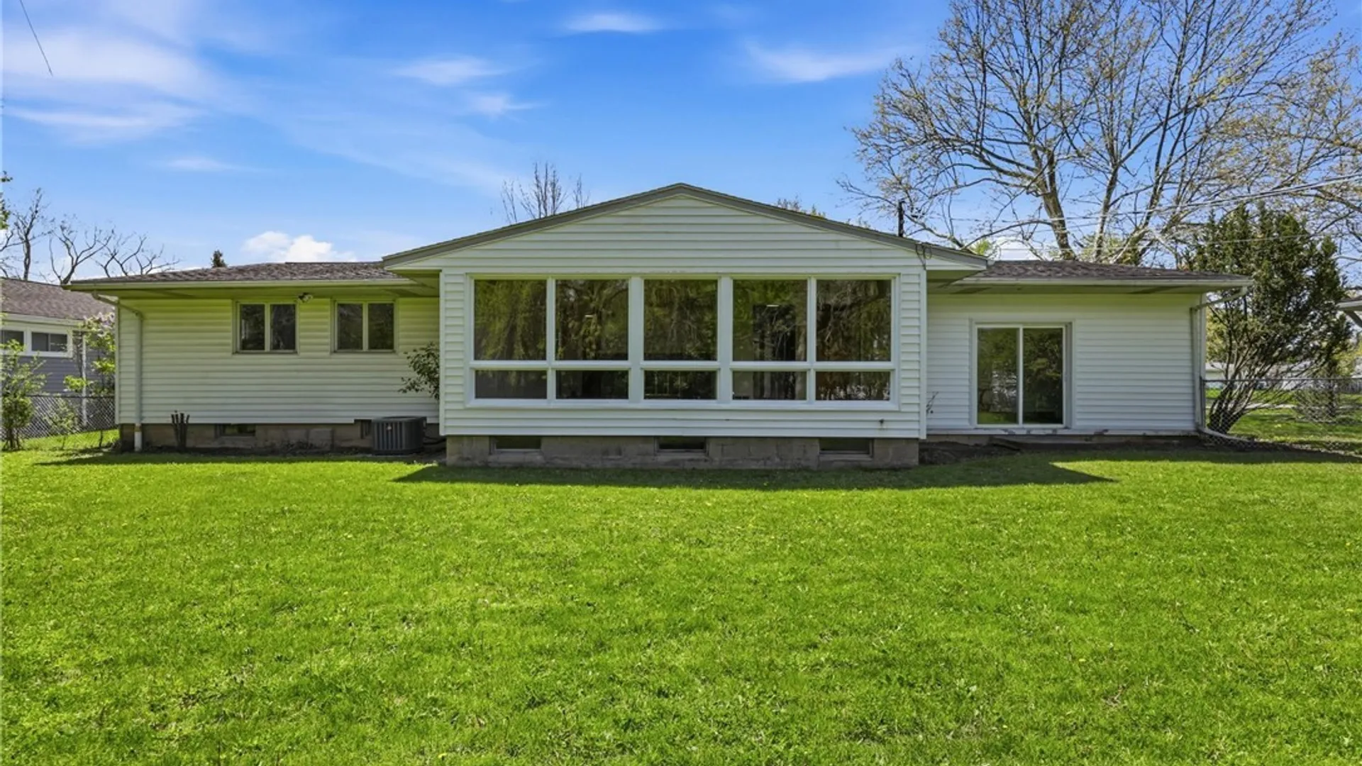 Property at 38 Greenbrier Road, Amherst, NY 14226 34