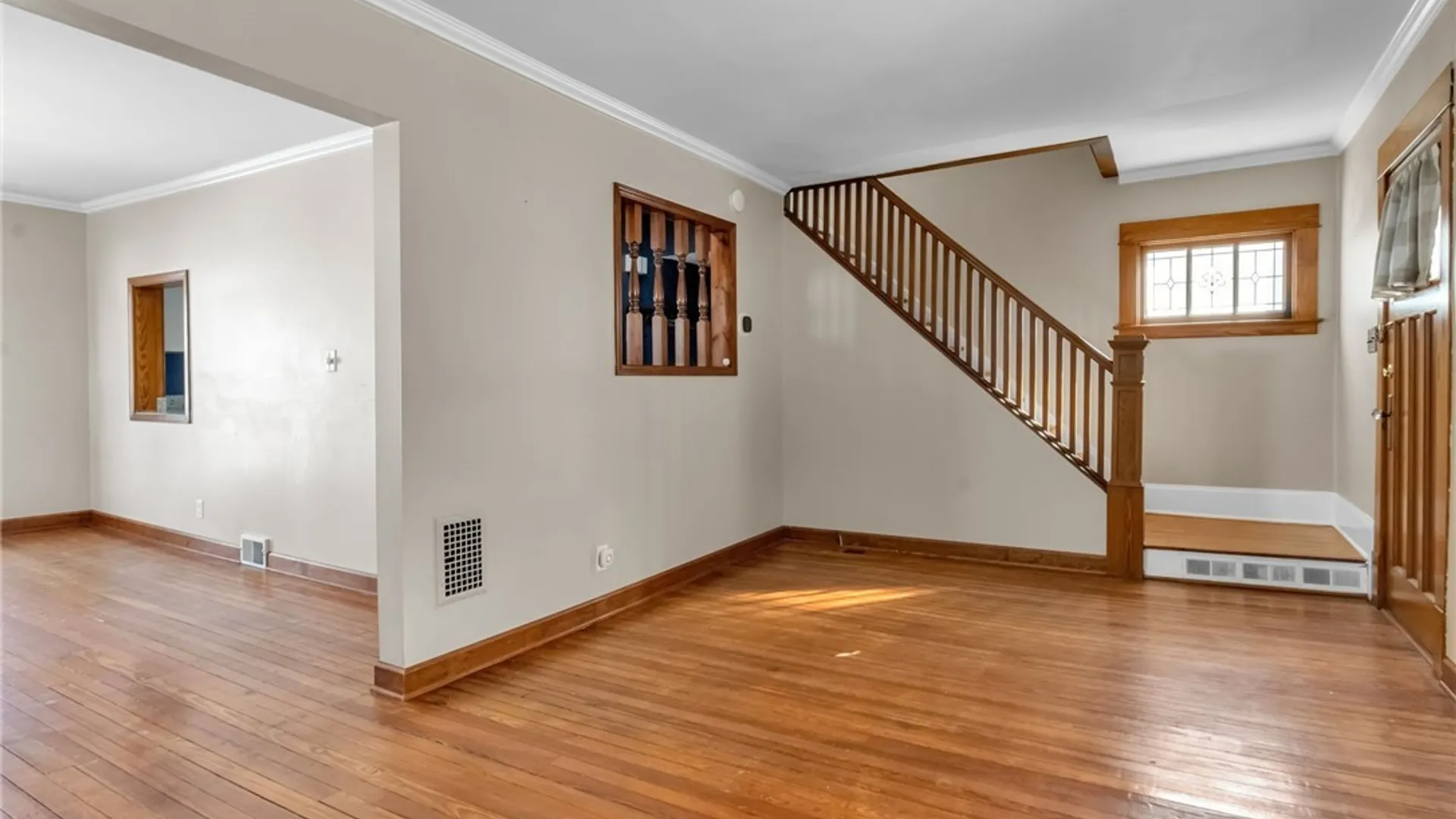 Property at 40 Norwood Drive, West Seneca, NY 14224 5