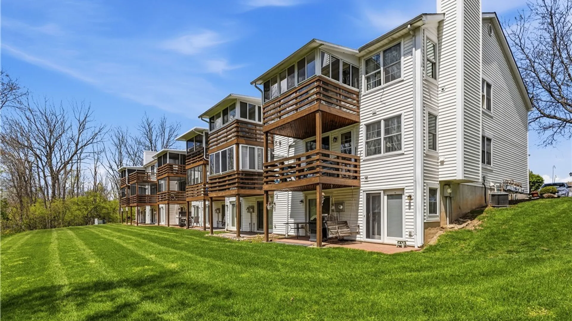 Property at 152 Olde Stone Lane, Lancaster, NY 14086 22