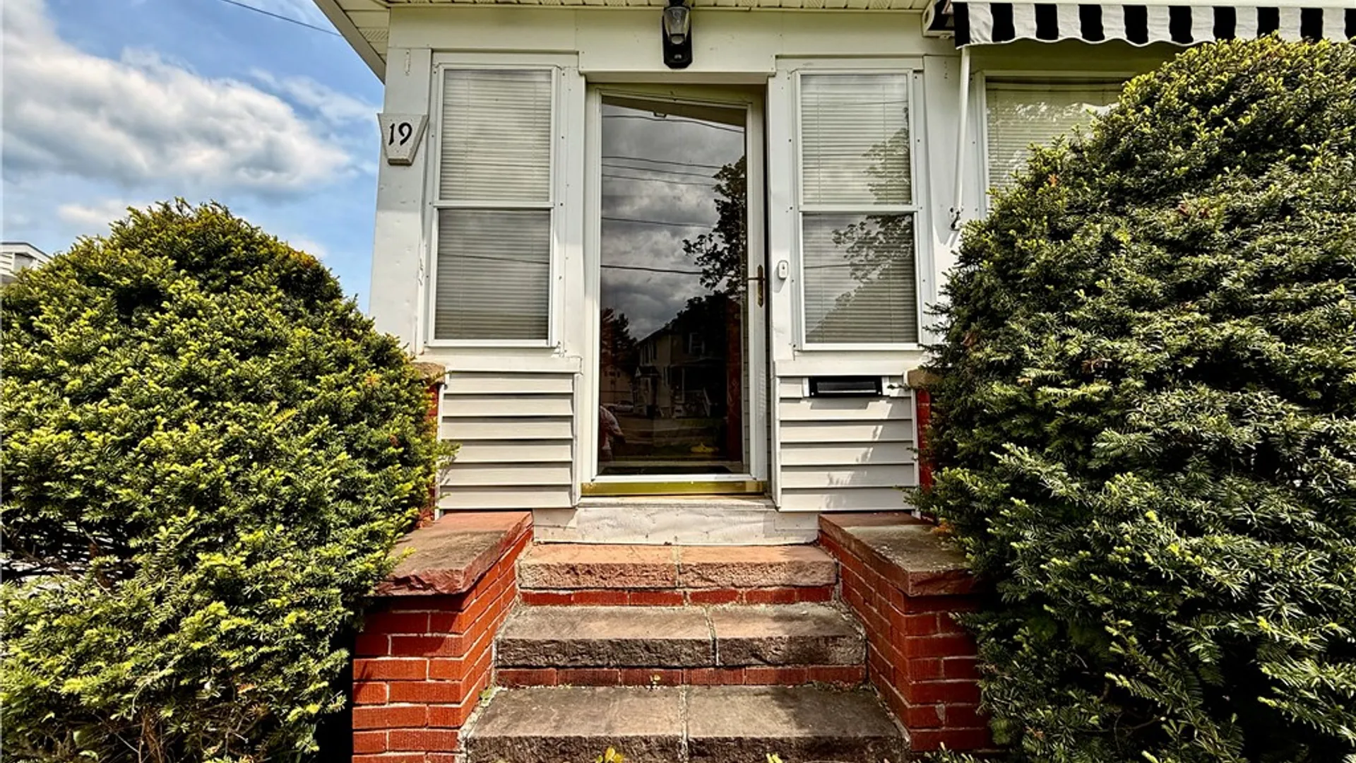 Property at 19 South Street, Leicester, NY 14481 2