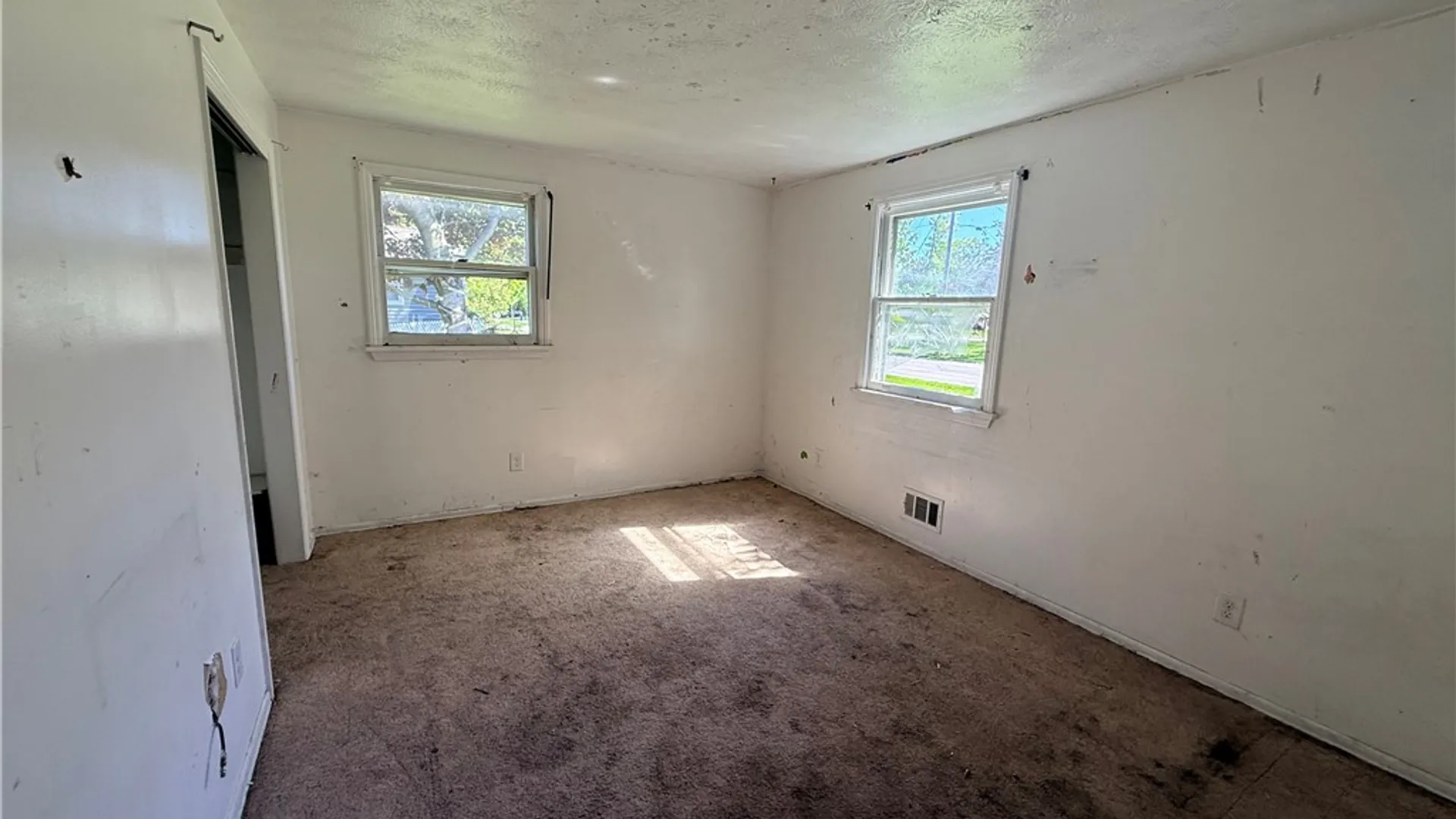 Property at 12 Gannett Road, Farmington, NY 14425 21