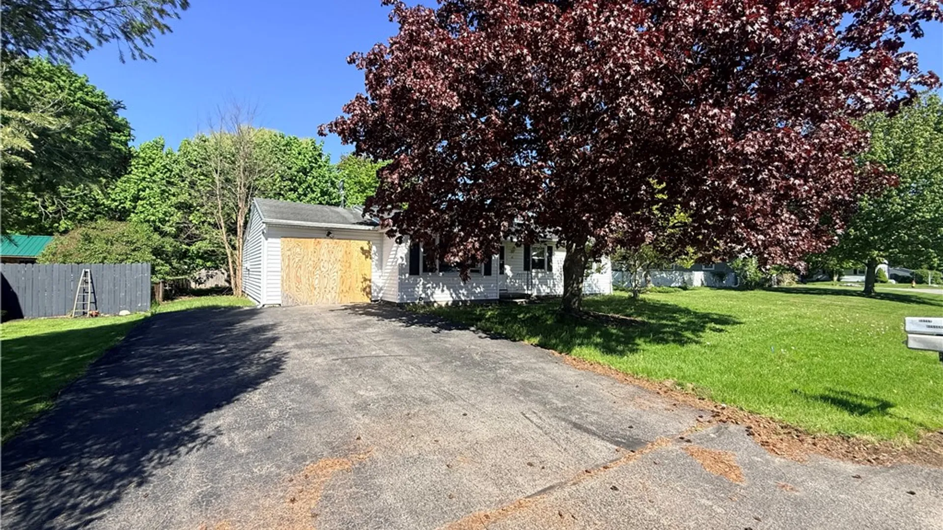 Property at 12 Gannett Road, Farmington, NY 14425 3
