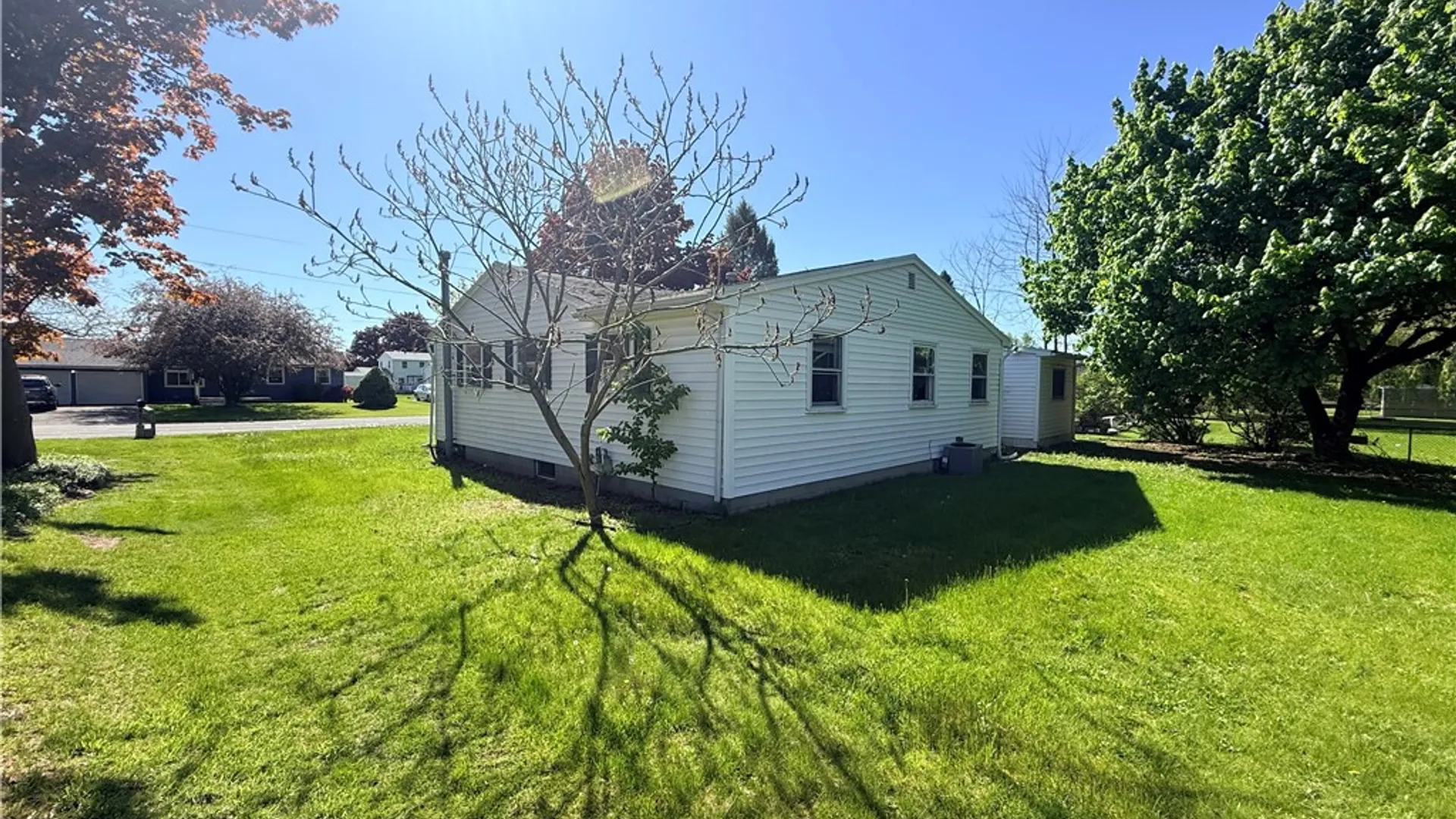 Property at 12 Gannett Road, Farmington, NY 14425 6