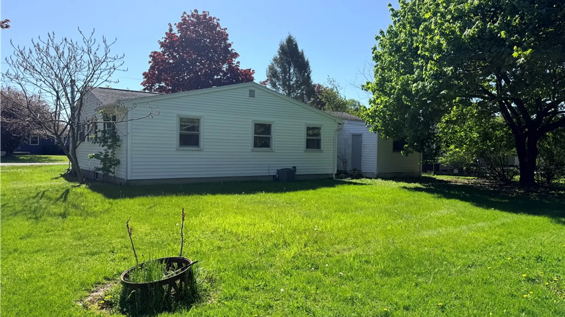 Property at 12 Gannett Road, Farmington, NY 14425 7