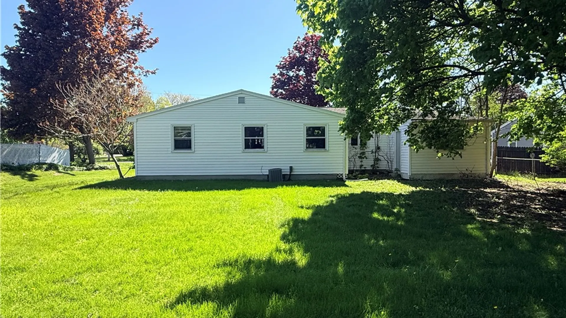 Property at 12 Gannett Road, Farmington, NY 14425 8