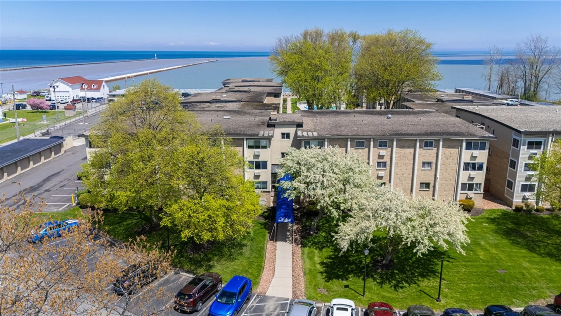 Property at 905 Westage At The, Irondequoit, NY 14617 28