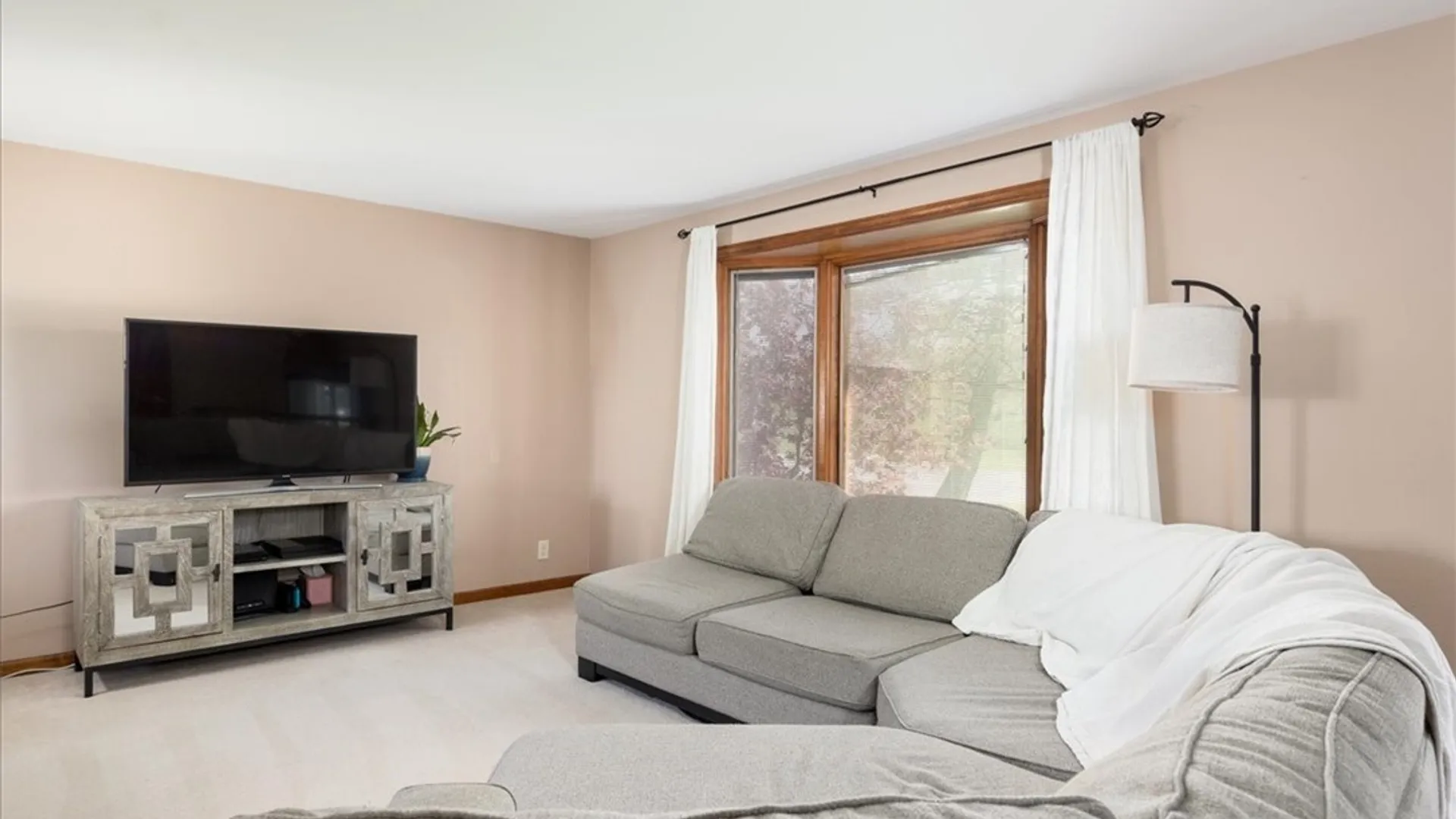 Property at 76 Frankhauser Road, Amherst, NY 14221 2