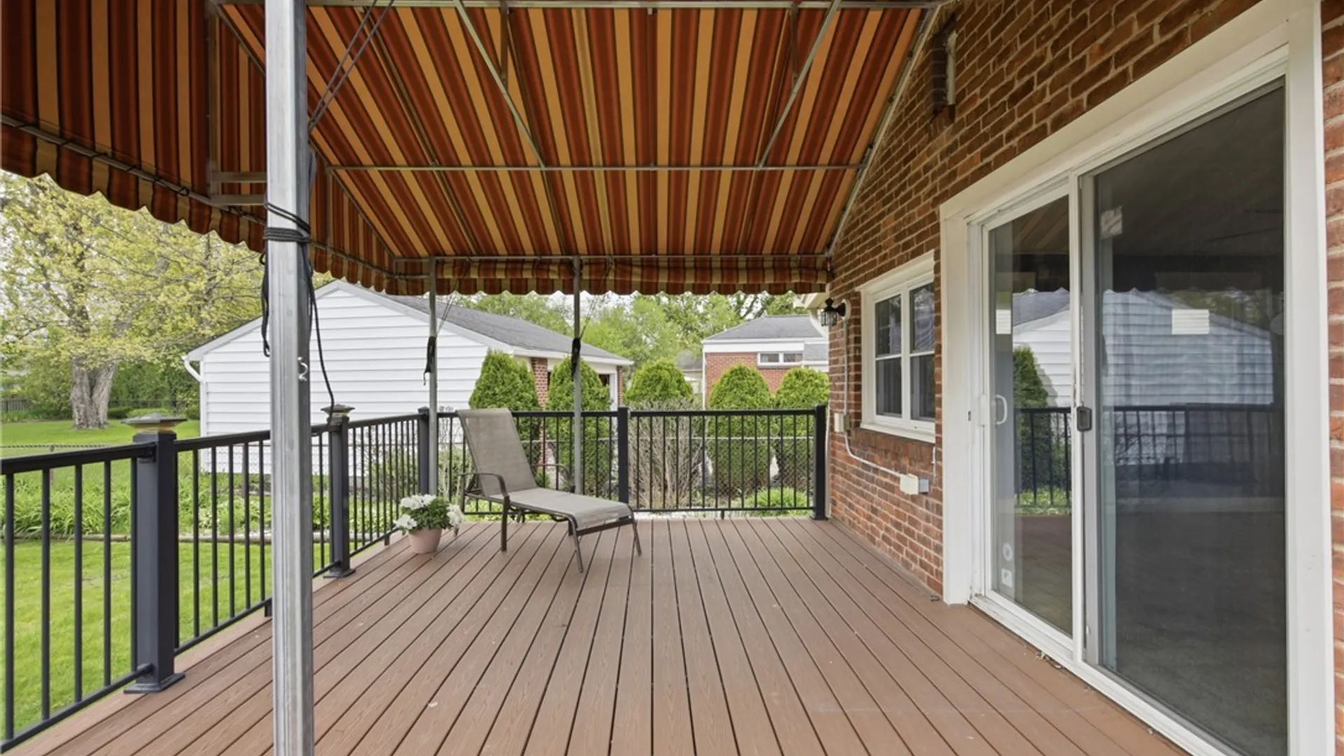 Property at 115 Colvinhurst Drive, Tonawanda, NY 14223 40
