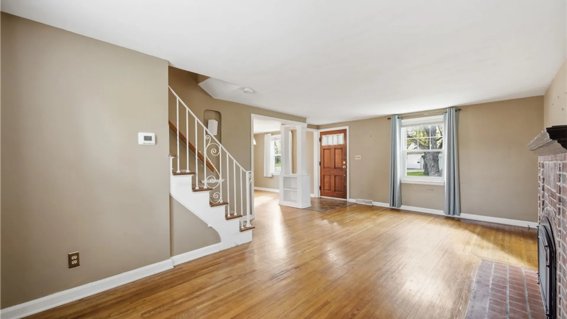 Property at 115 Colvinhurst Drive, Tonawanda, NY 14223 7