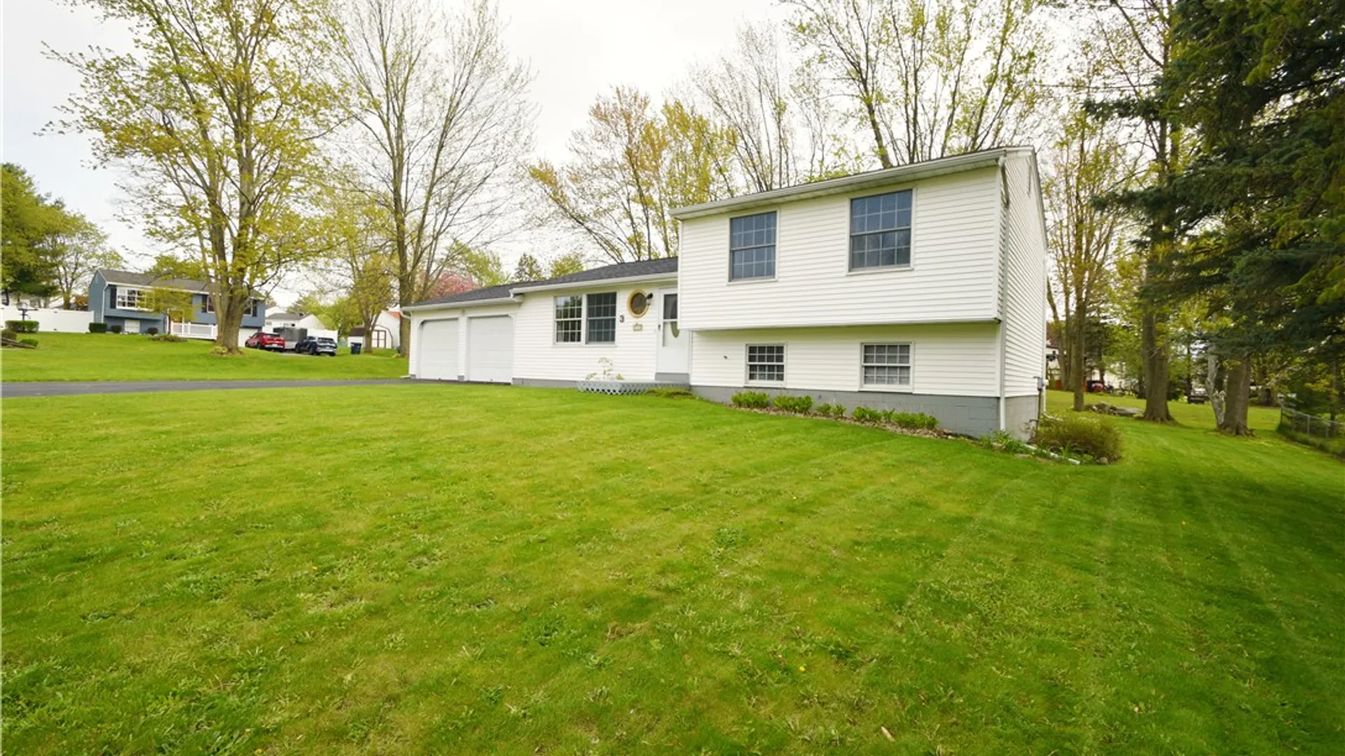 Property at 3 Cascade Road, Henrietta, NY 14586 2