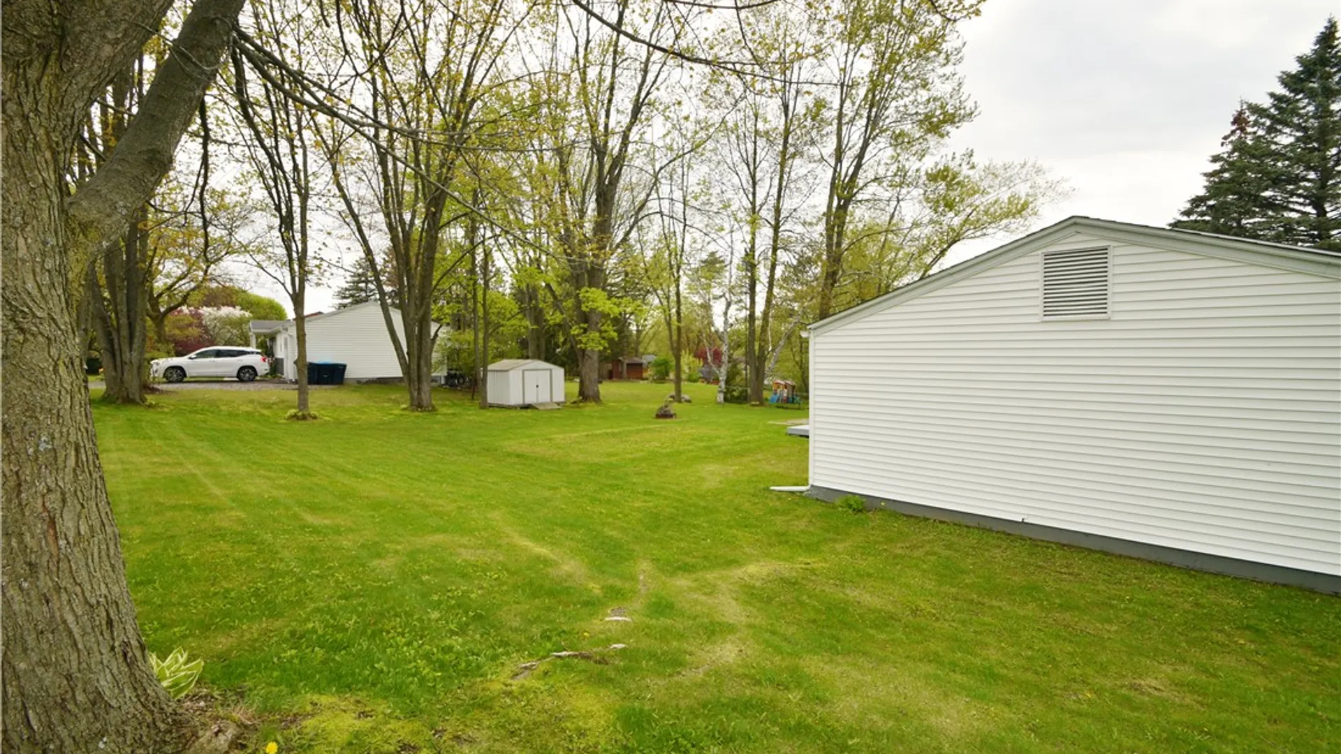 Property at 3 Cascade Road, Henrietta, NY 14586 26