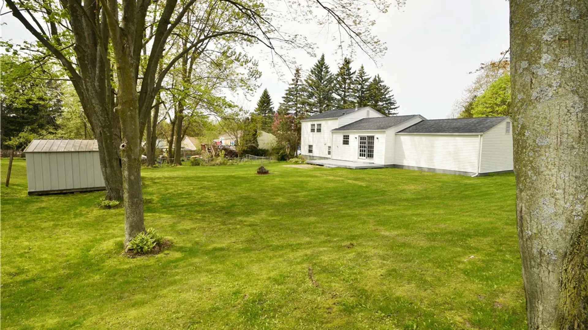 Property at 3 Cascade Road, Henrietta, NY 14586 28