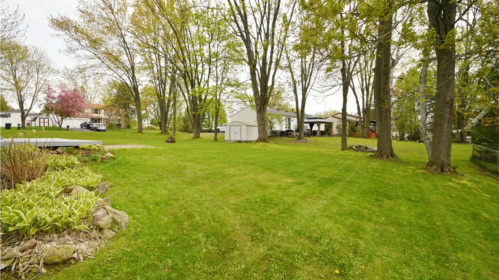 Property at 3 Cascade Road, Henrietta, NY 14586 34