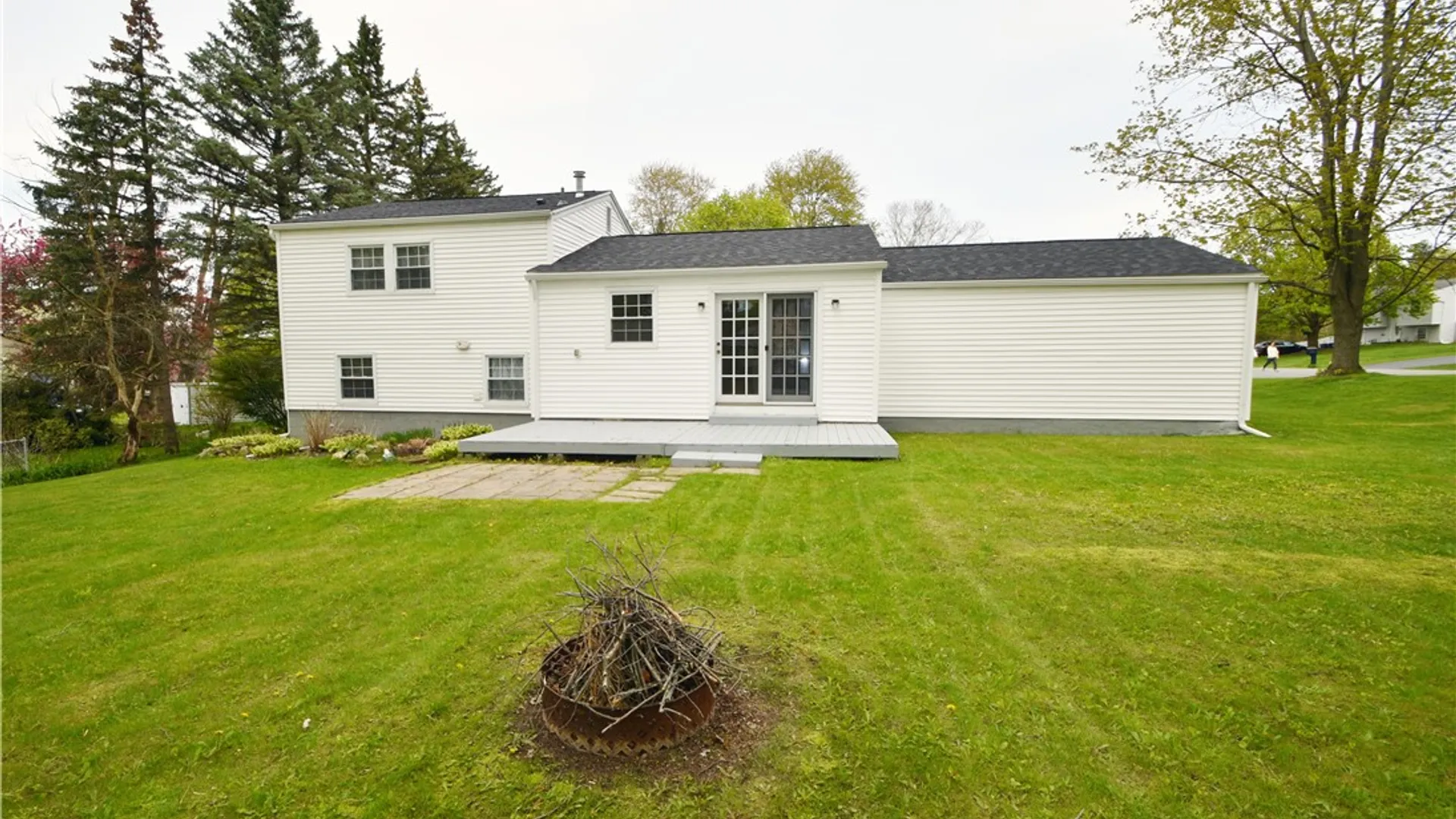 Property at 3 Cascade Road, Henrietta, NY 14586 36