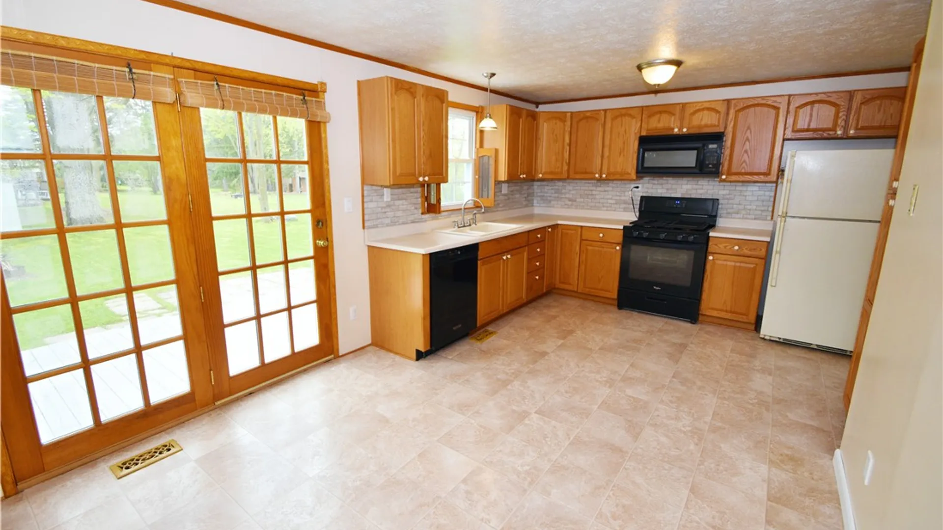 Property at 3 Cascade Road, Henrietta, NY 14586 7