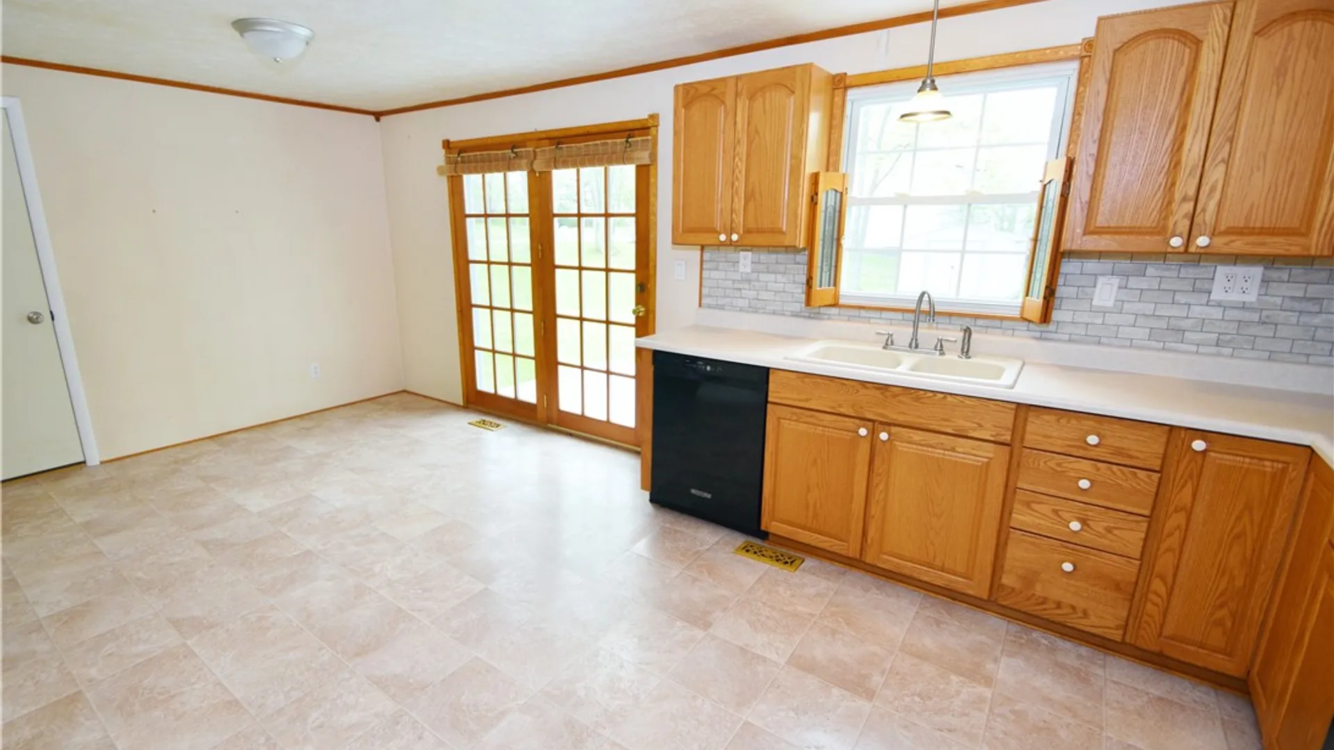 Property at 3 Cascade Road, Henrietta, NY 14586 9