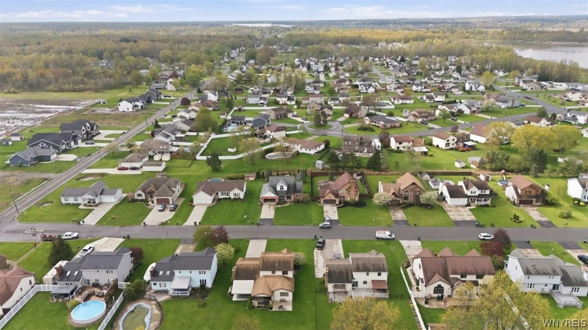 Property at 2660 David Drive, Wheatfield, NY 14304 14
