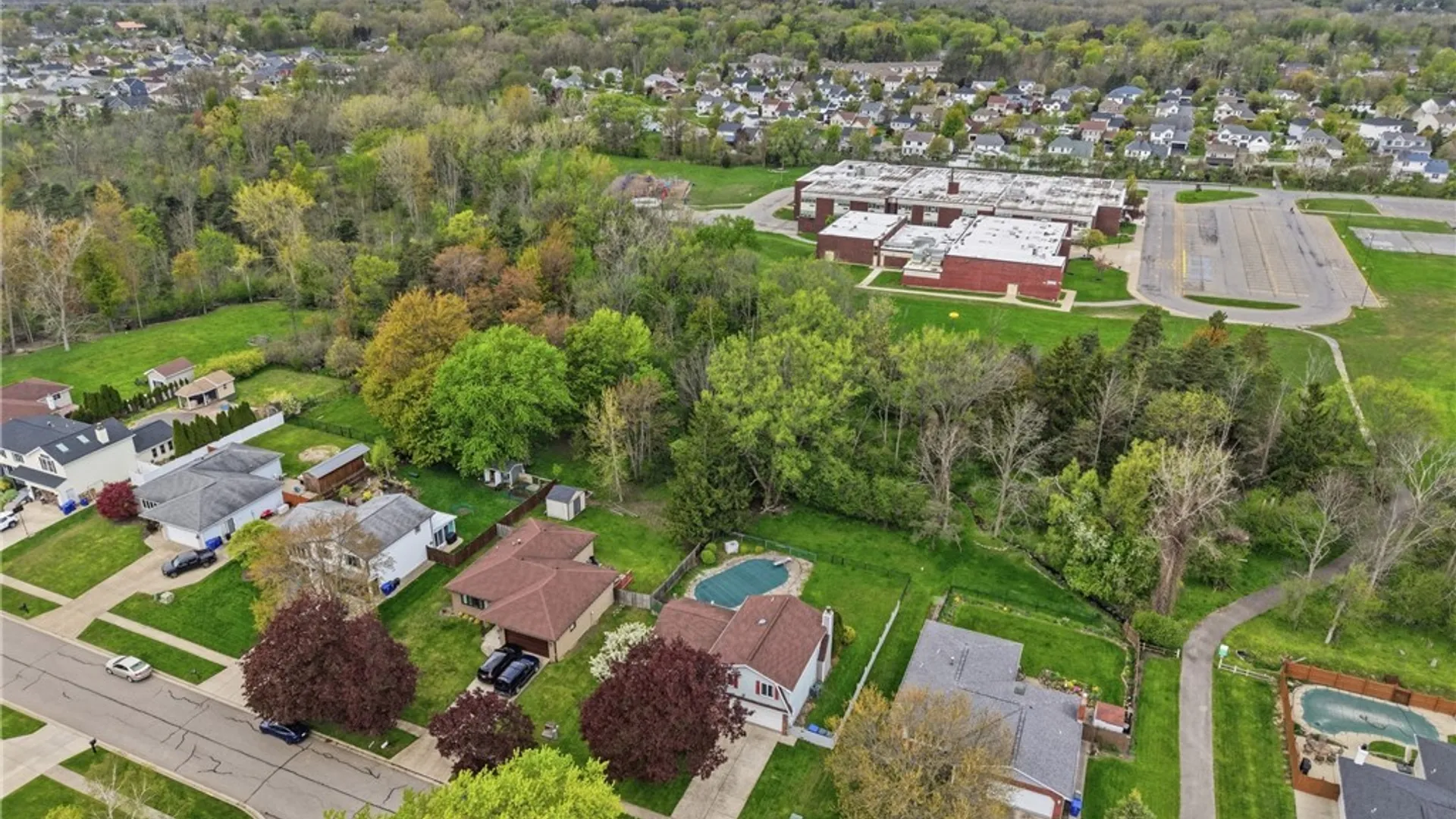 Property at 34 Windmill Road, West Seneca, NY 14218 42