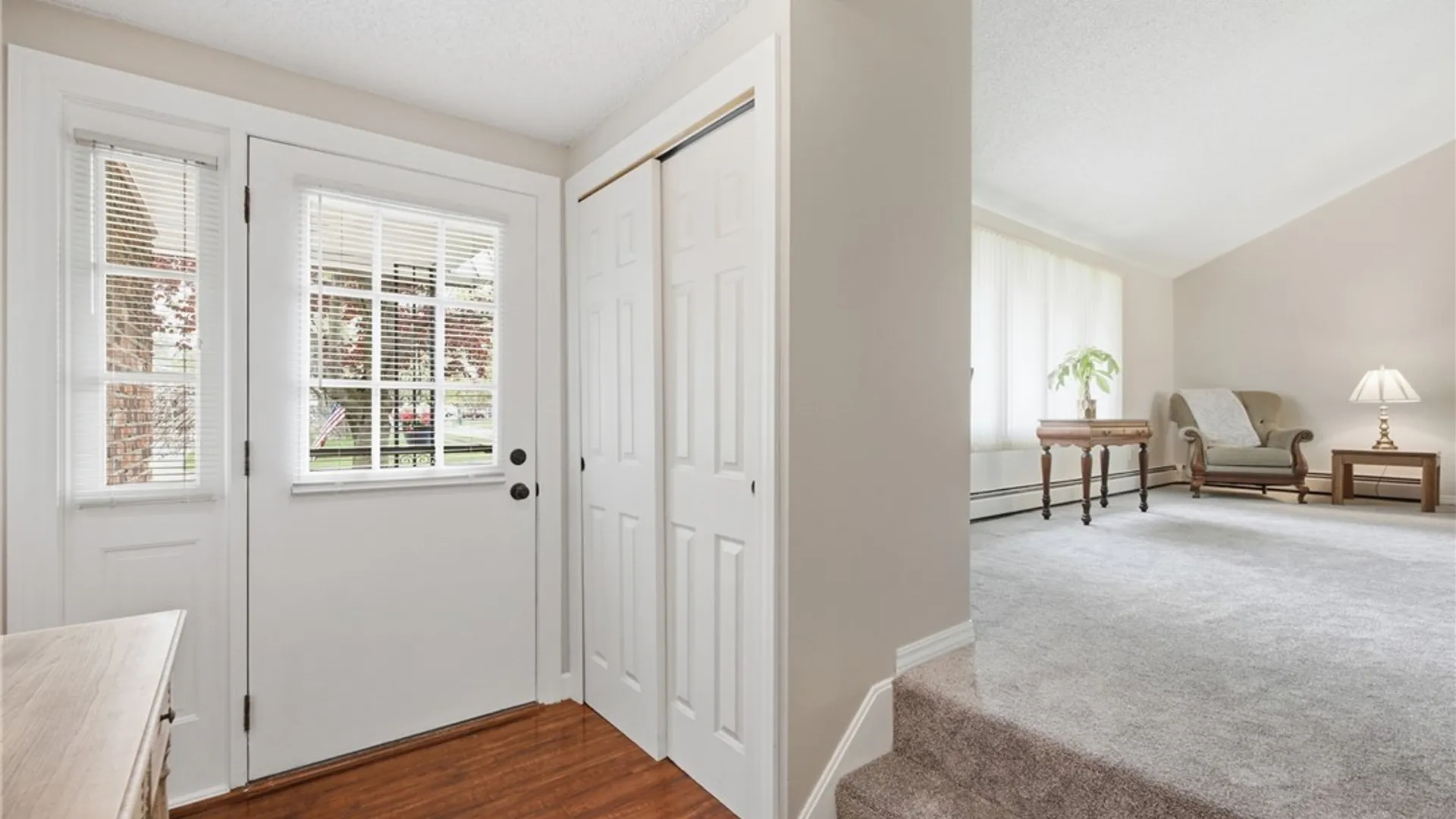 Property at 34 Windmill Road, West Seneca, NY 14218 5