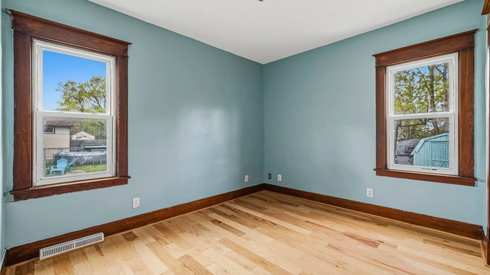 Property at 162 Woodside Avenue, Buffalo, NY 14220 11