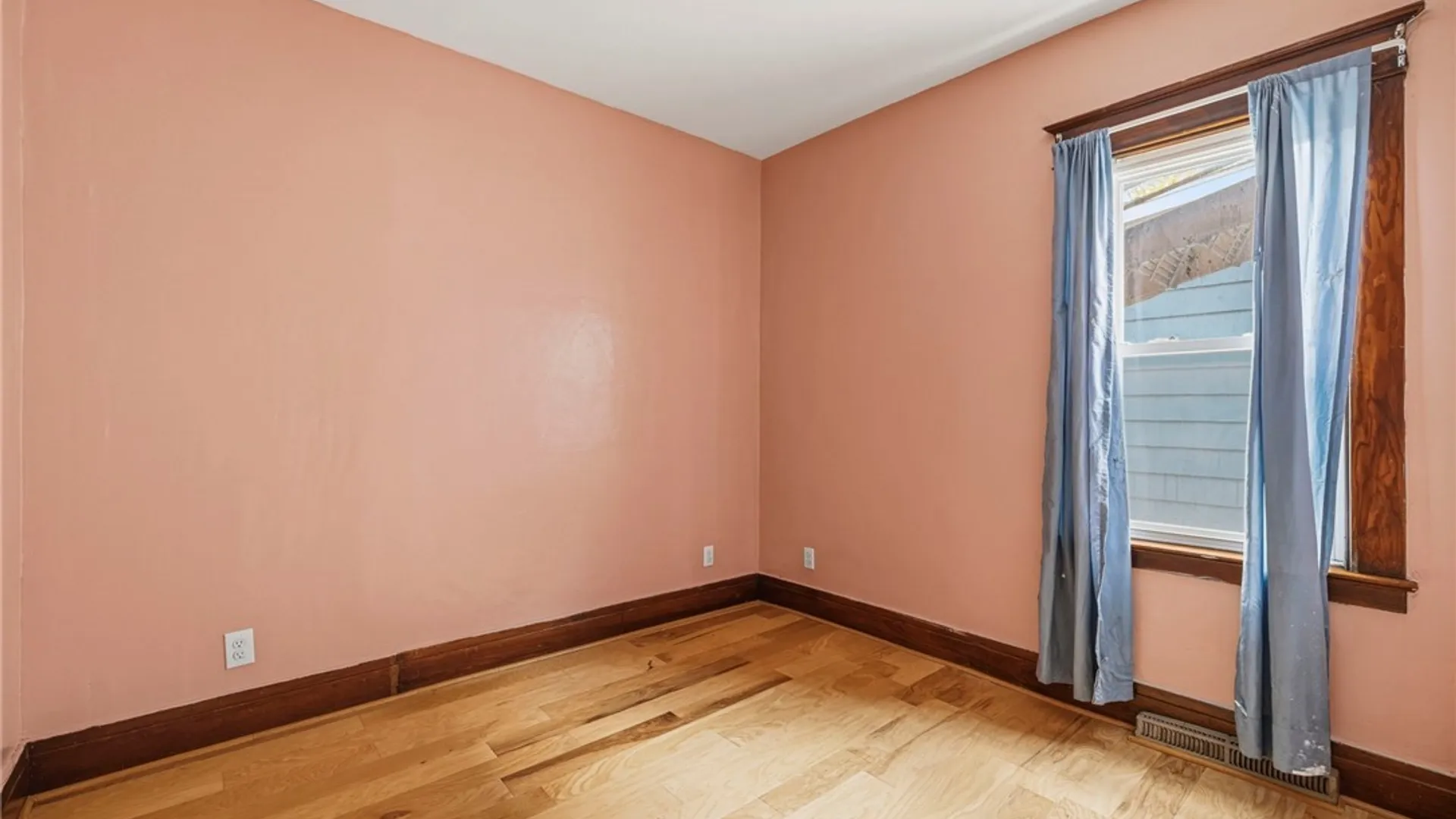 Property at 162 Woodside Avenue, Buffalo, NY 14220 13