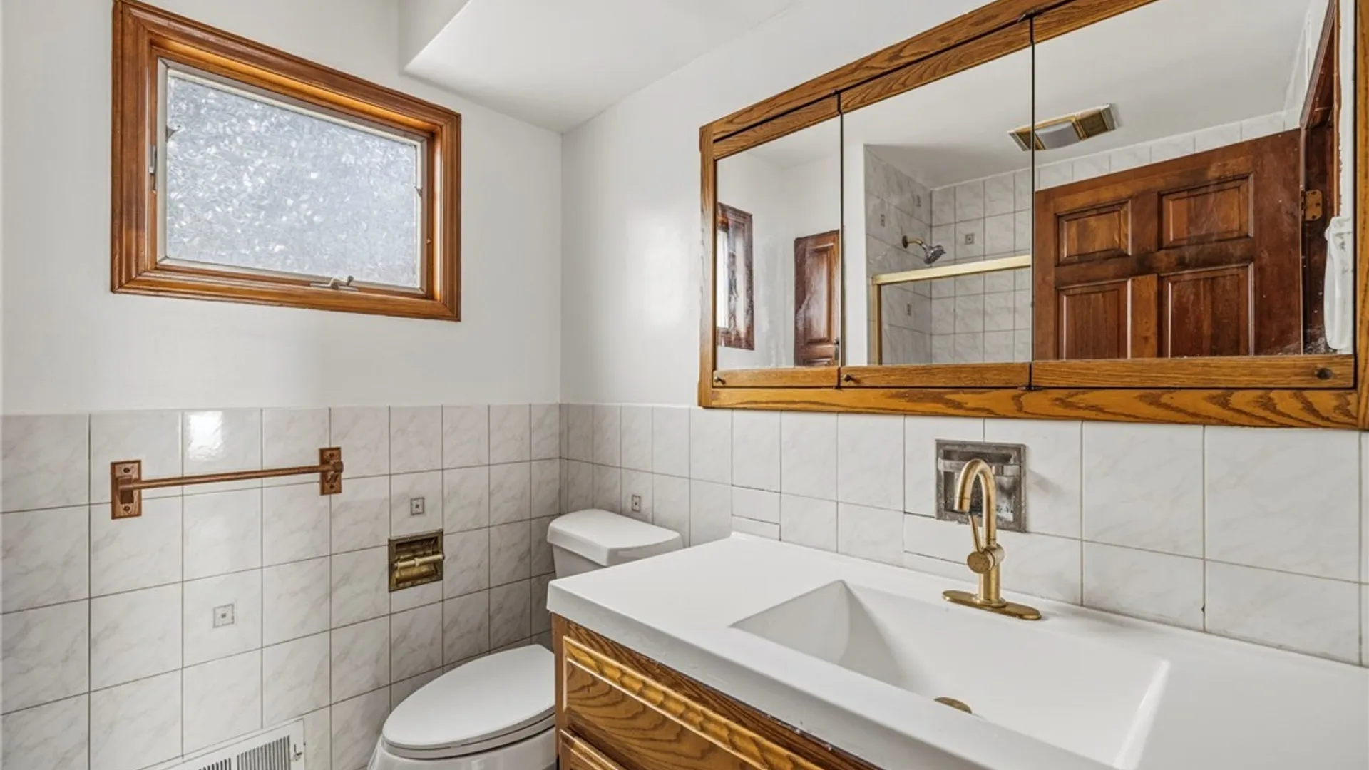 Property at 162 Woodside Avenue, Buffalo, NY 14220 17