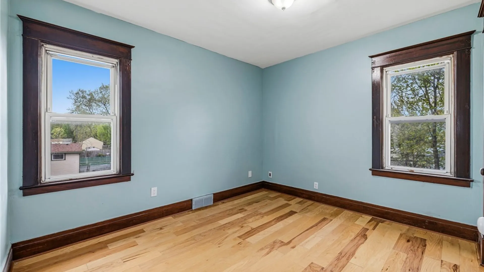 Property at 162 Woodside Avenue, Buffalo, NY 14220 28