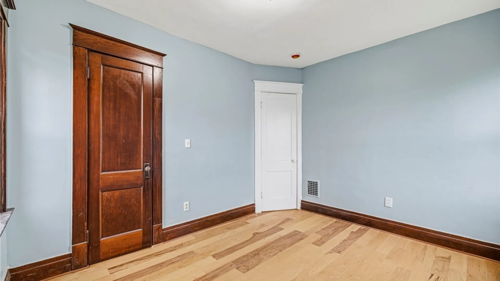 Property at 162 Woodside Avenue, Buffalo, NY 14220 29